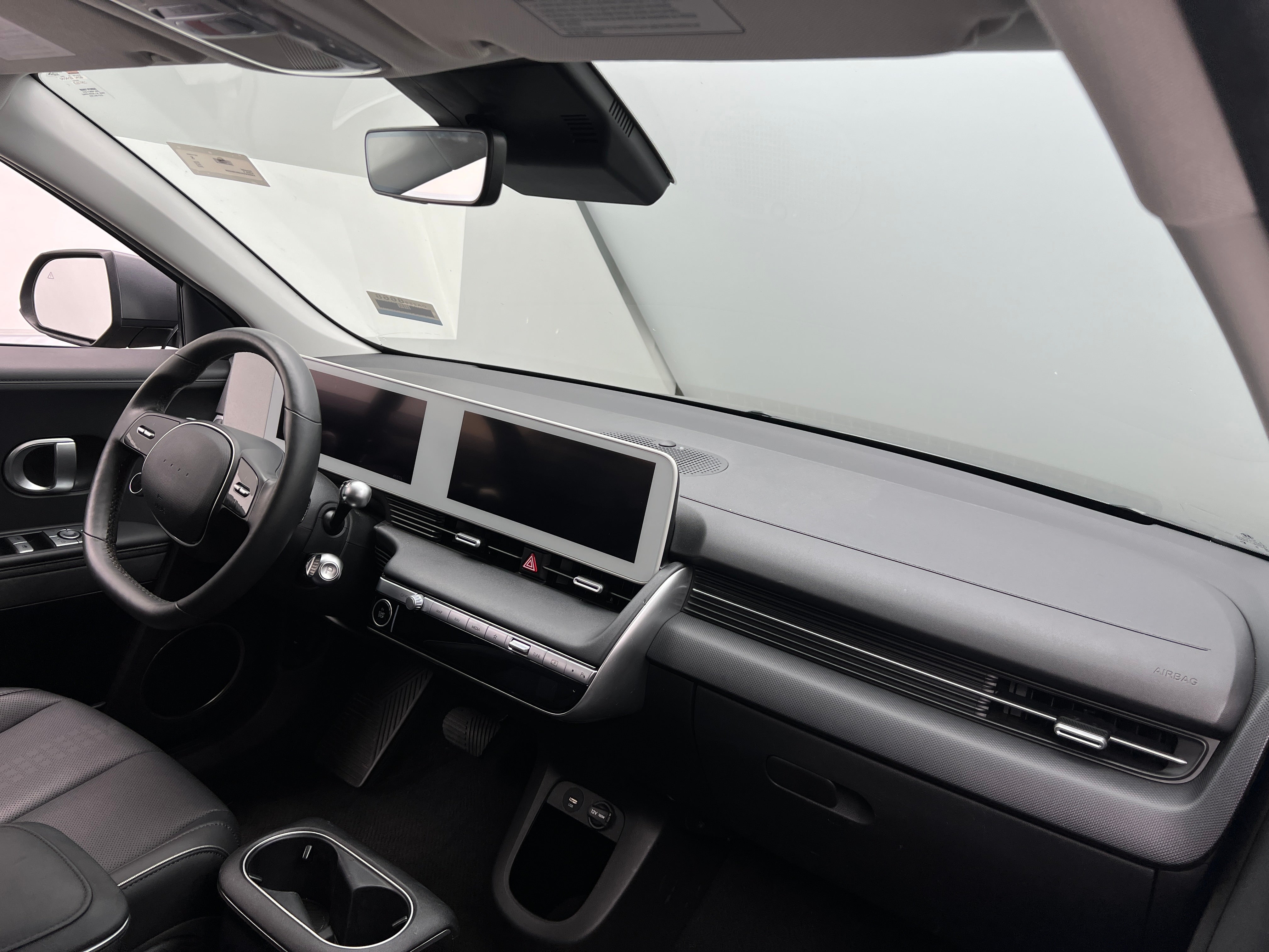 2022 Hyundai Ioniq 5 SEL 2