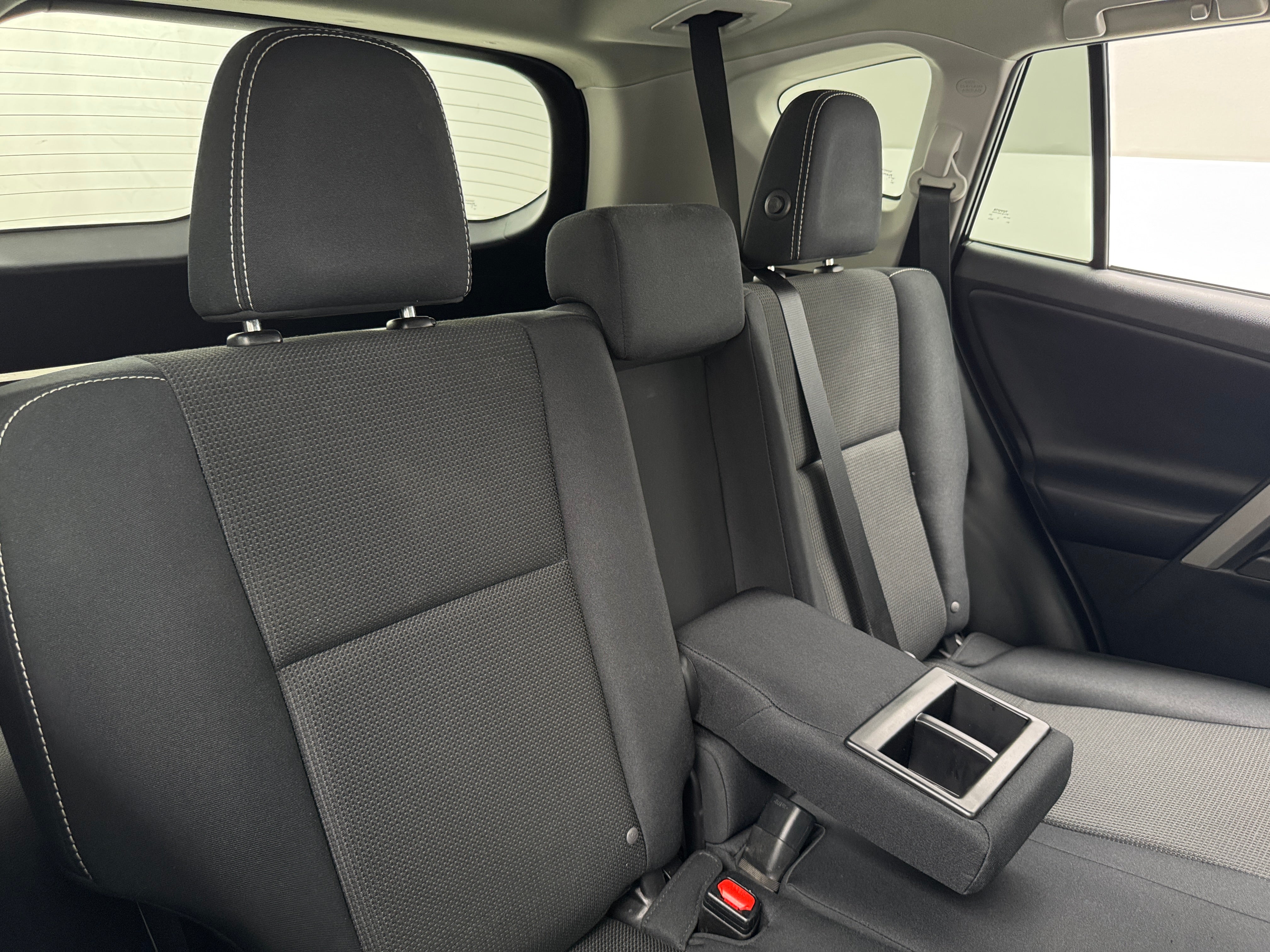 2018 Toyota RAV4 XLE 6