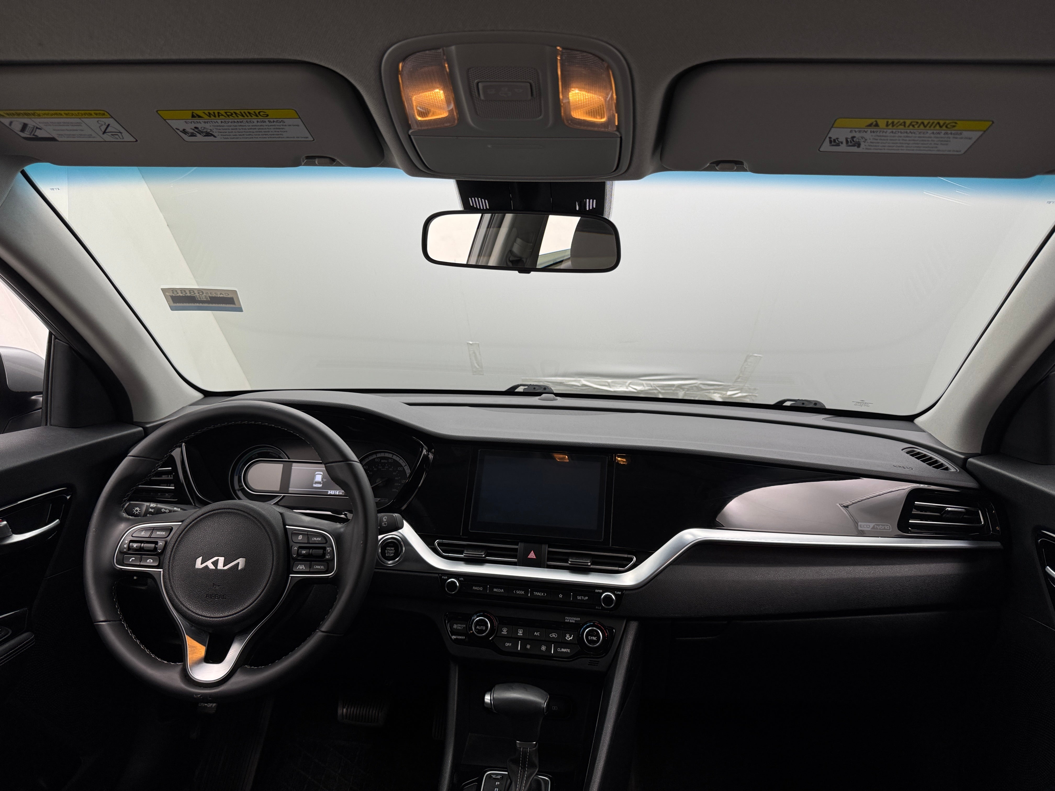 2022 Kia Niro LXS 3