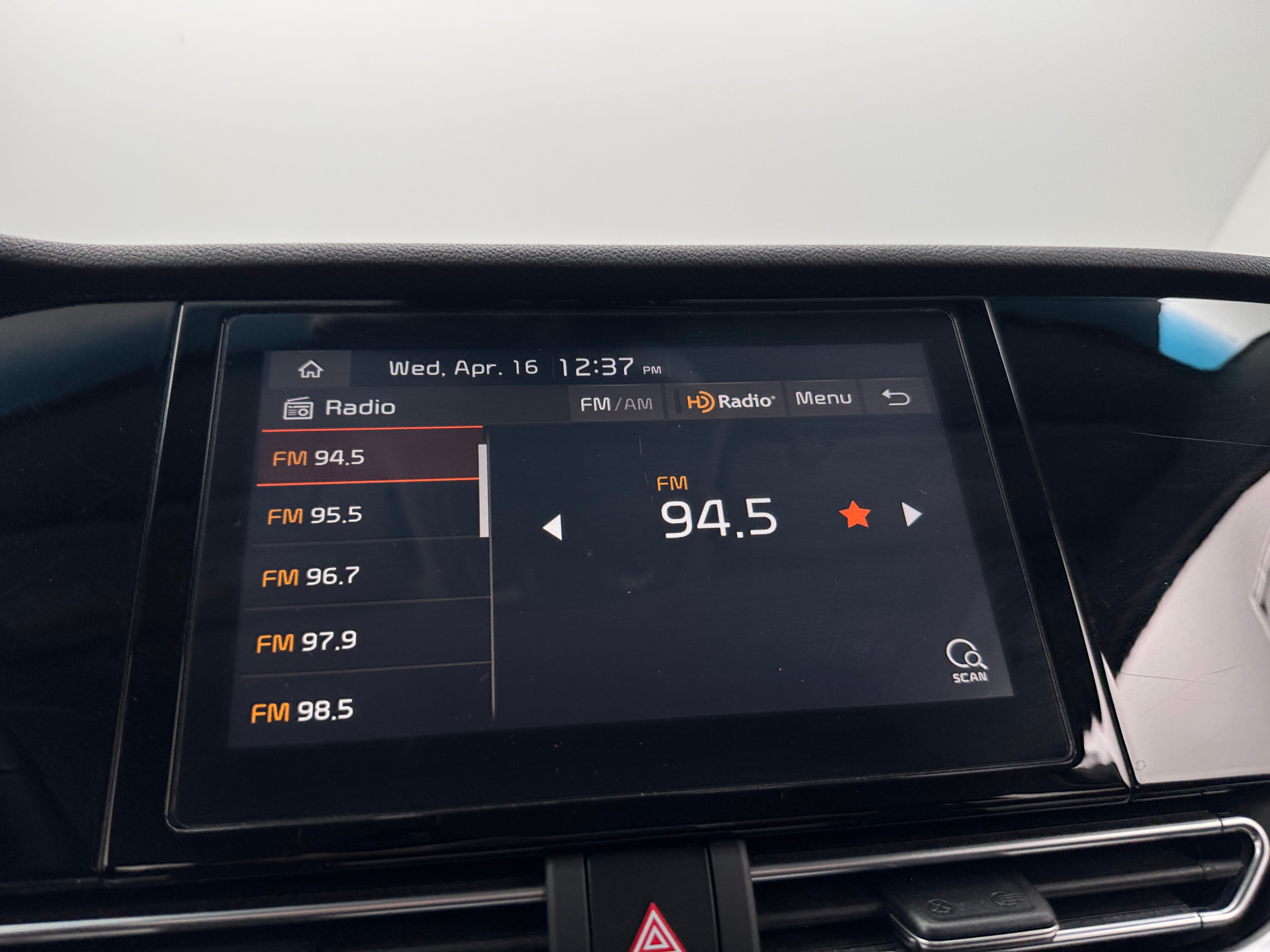 2022 Kia Niro LXS 4