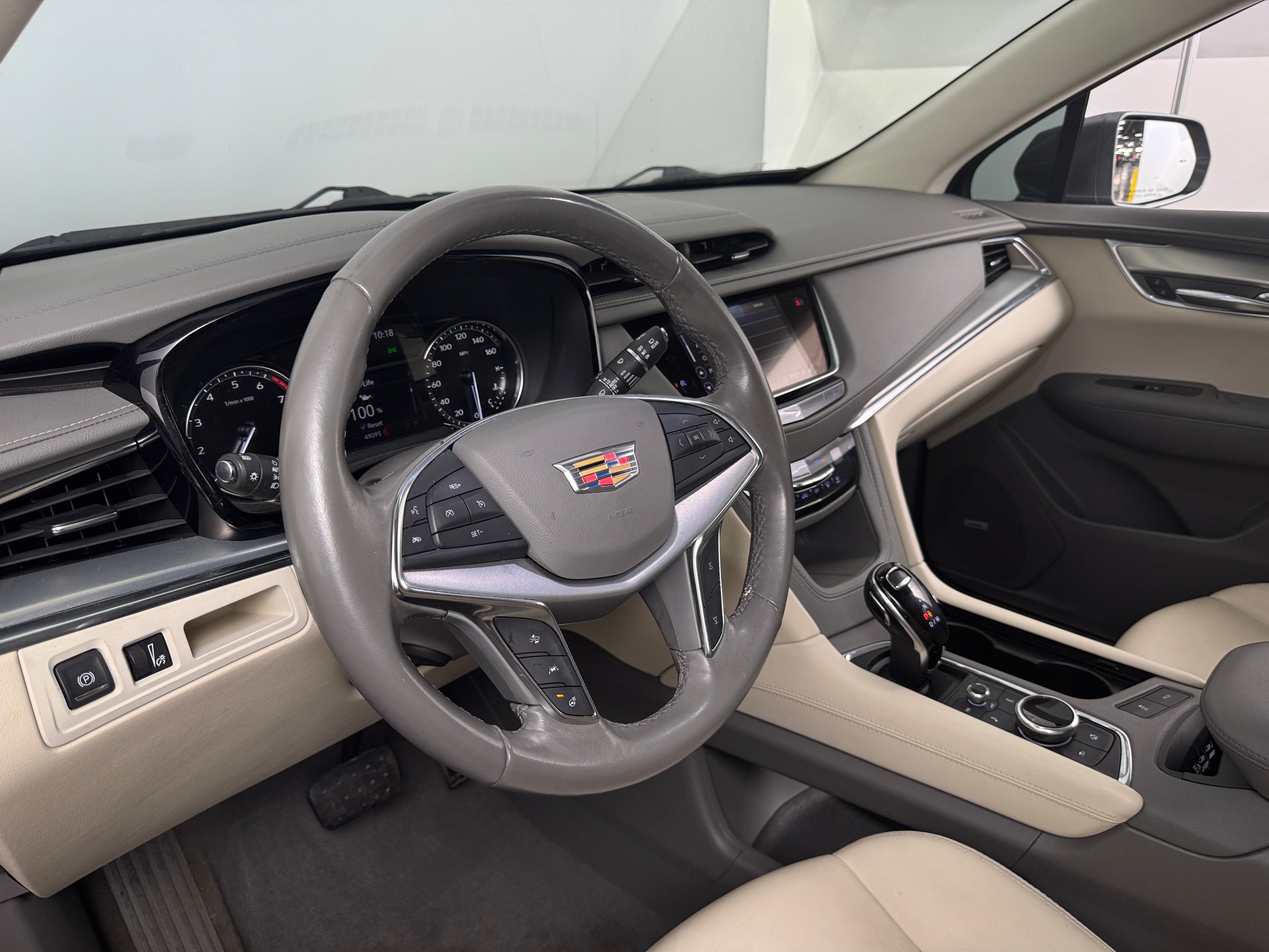 2020 Cadillac XT5 Premium Luxury 2