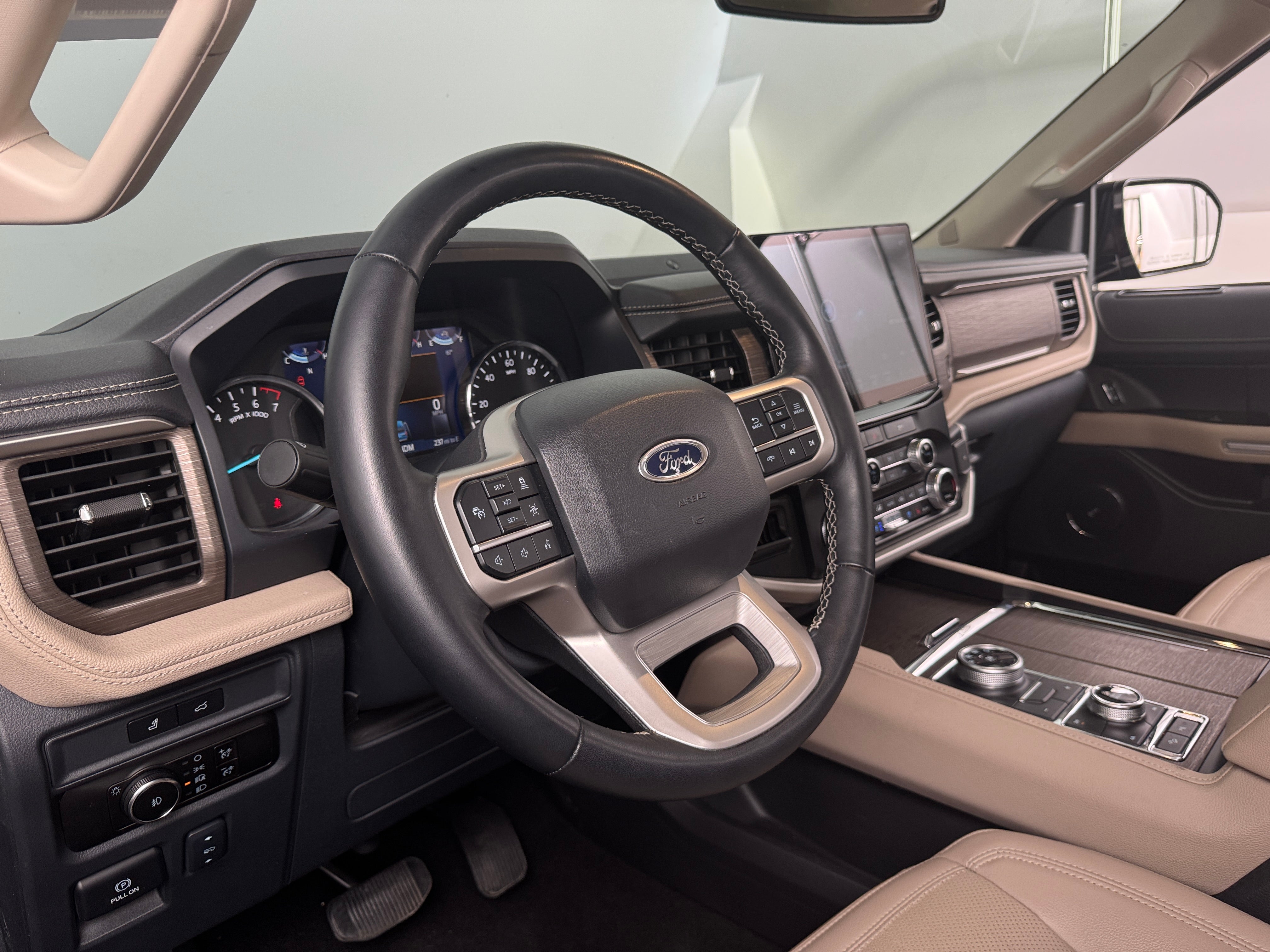 2024 Ford Expedition Limited 3