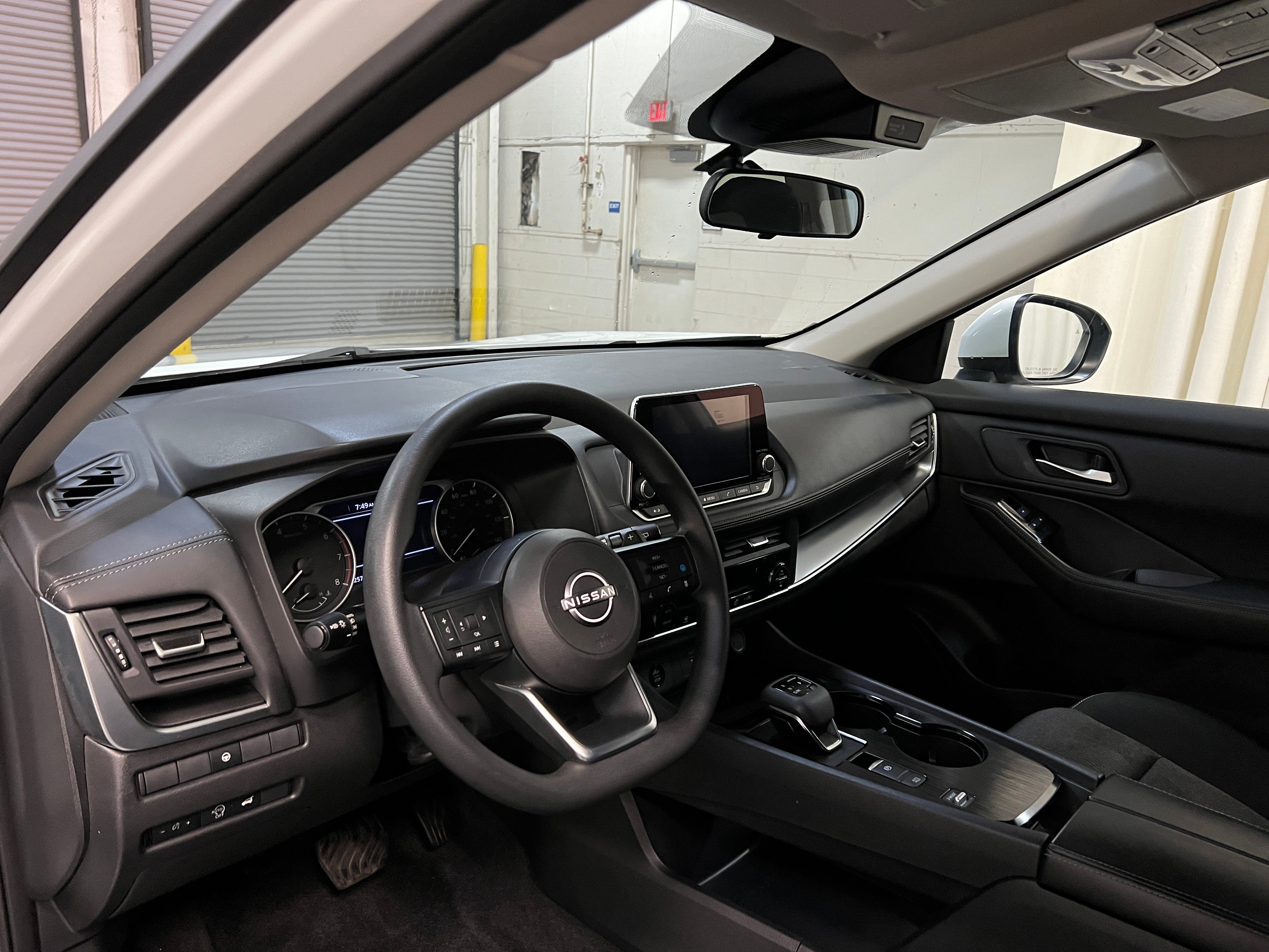 2024 Nissan Rogue SV 3