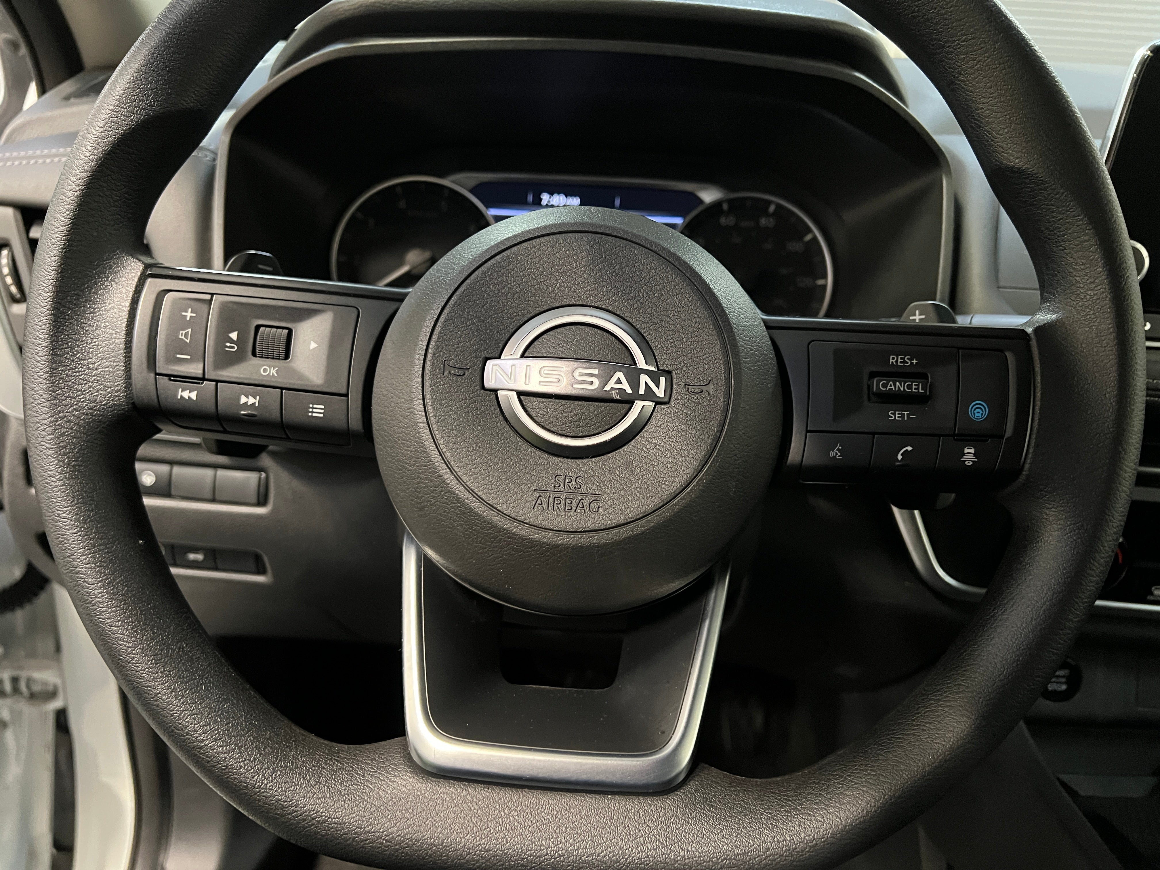 2024 Nissan Rogue SV 5