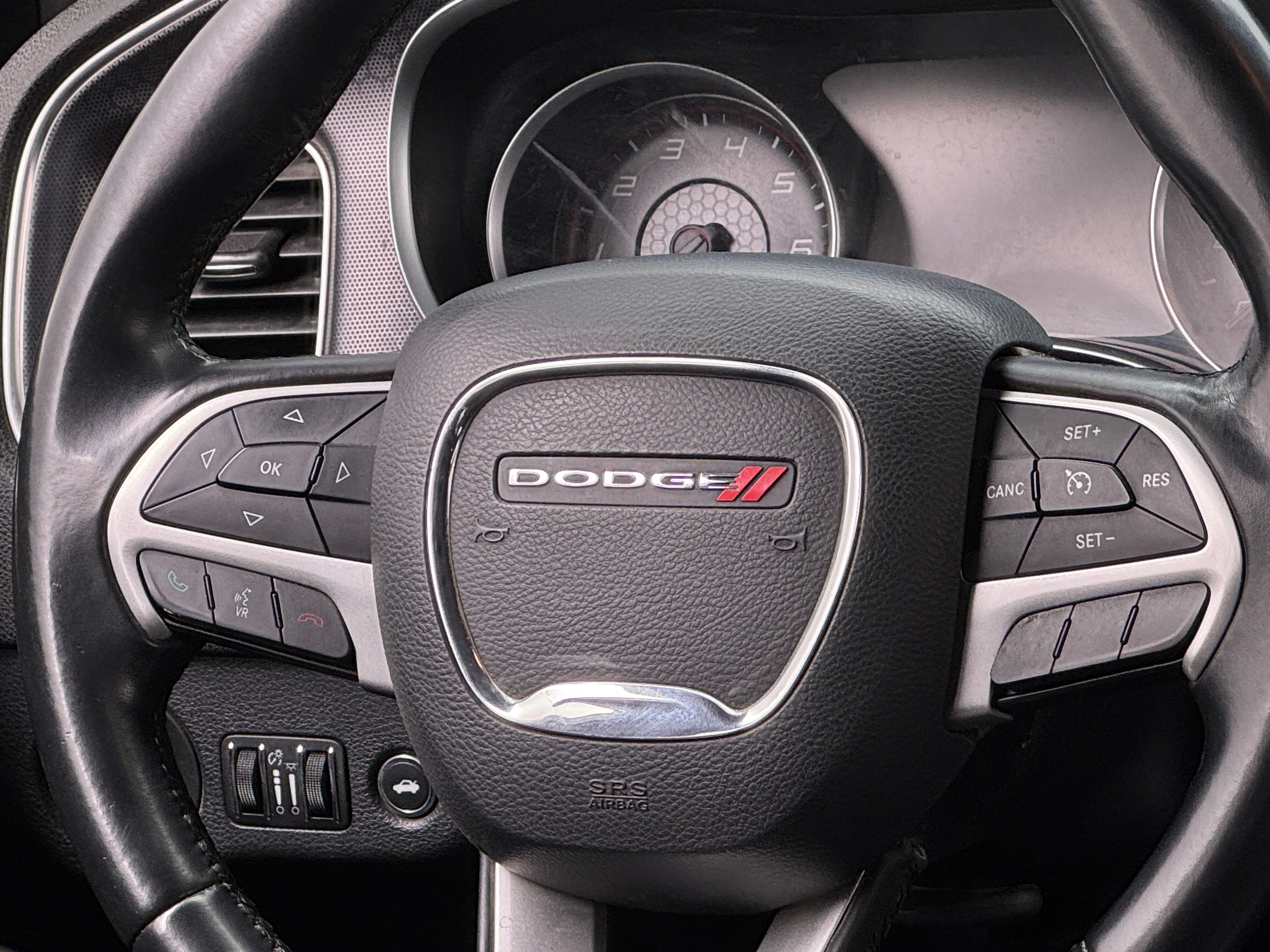 2015 Dodge Charger SXT 5