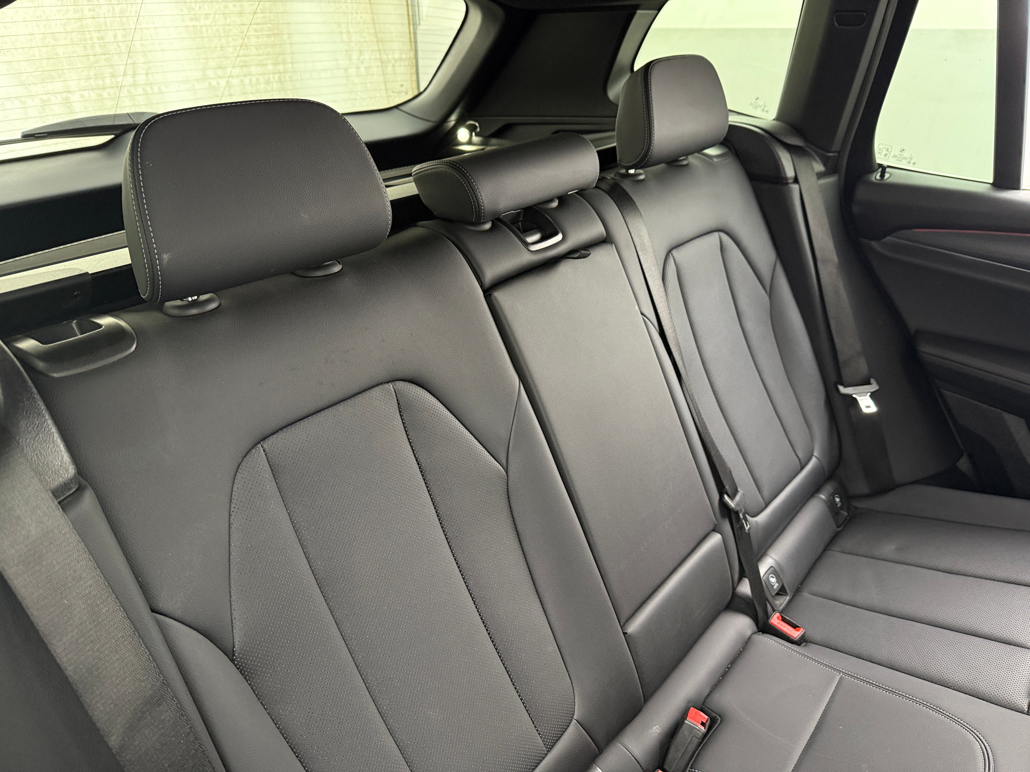 2024 BMW X3 sDrive30i 5
