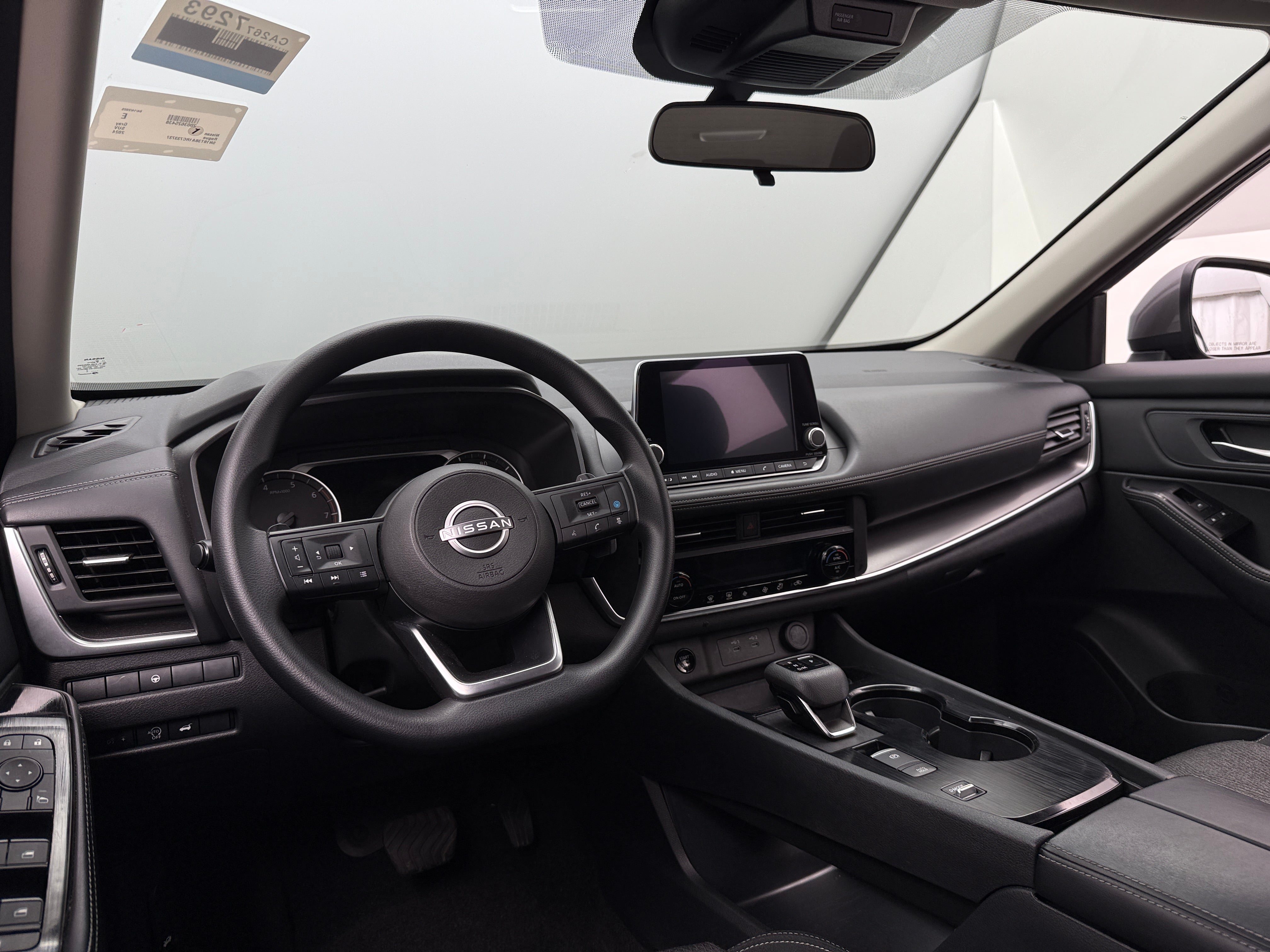 2024 Nissan Rogue SV 3