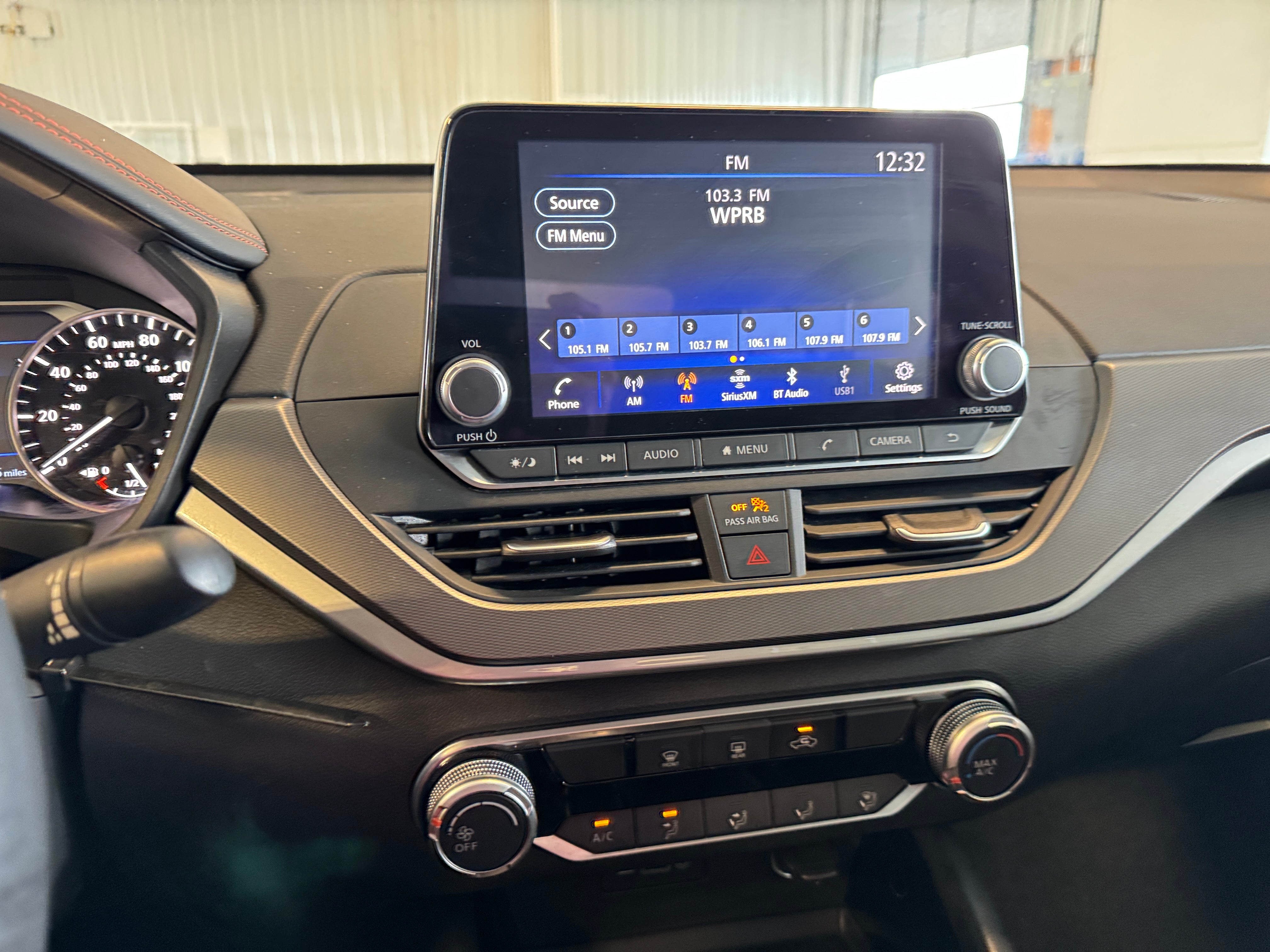 2024 Nissan Altima SR 4