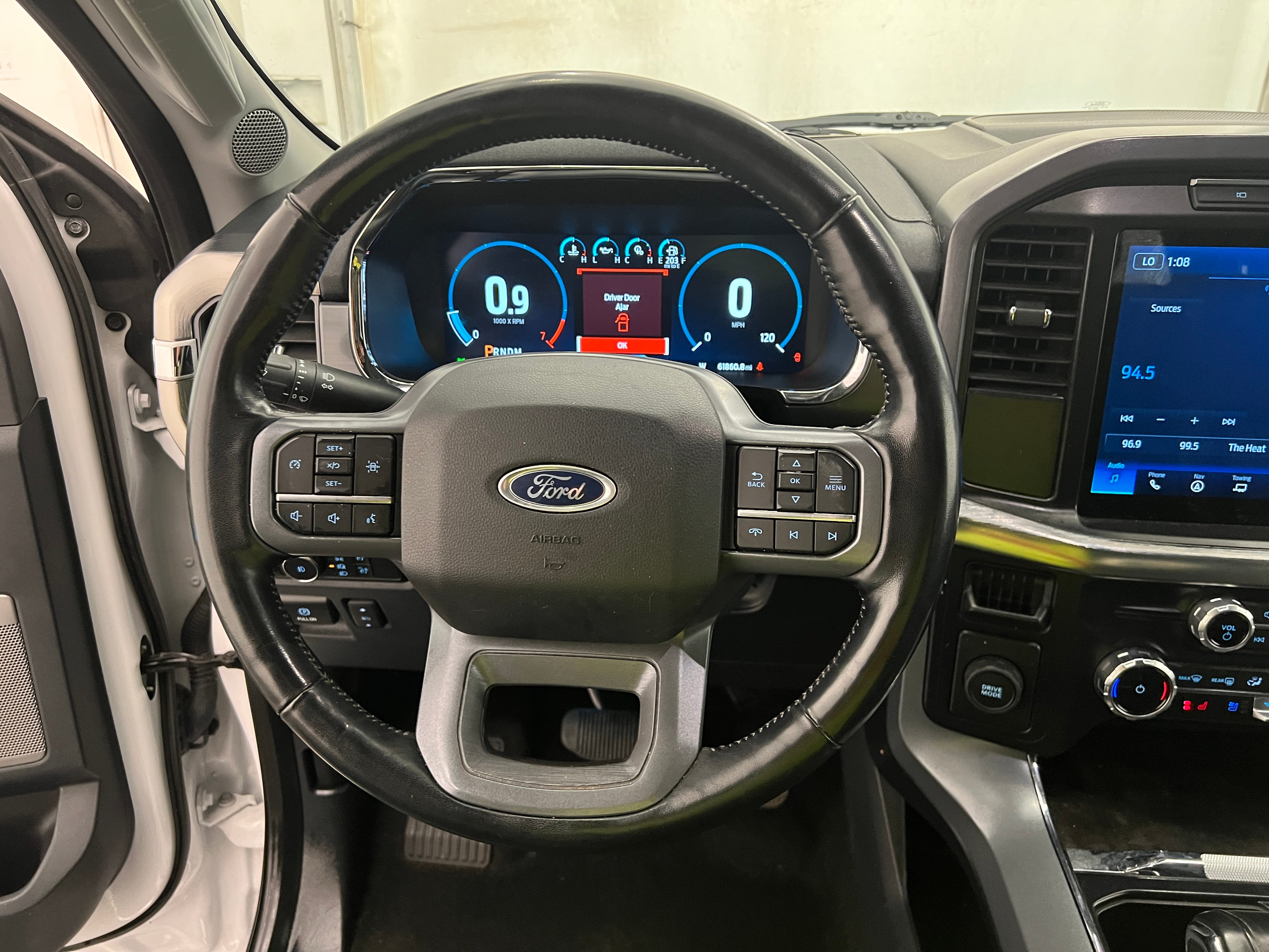 2023 Ford Econoline E-150 4