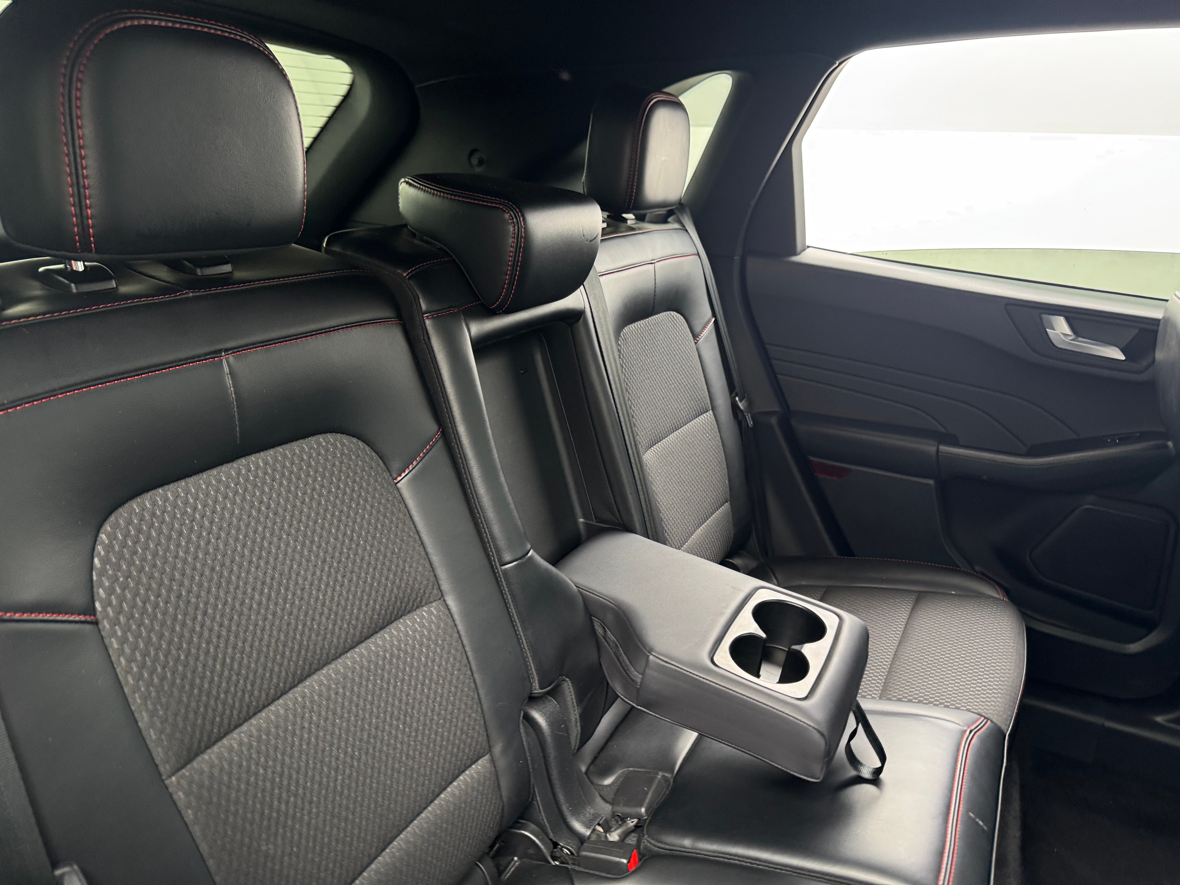 2024 Ford Escape ST-Line 6