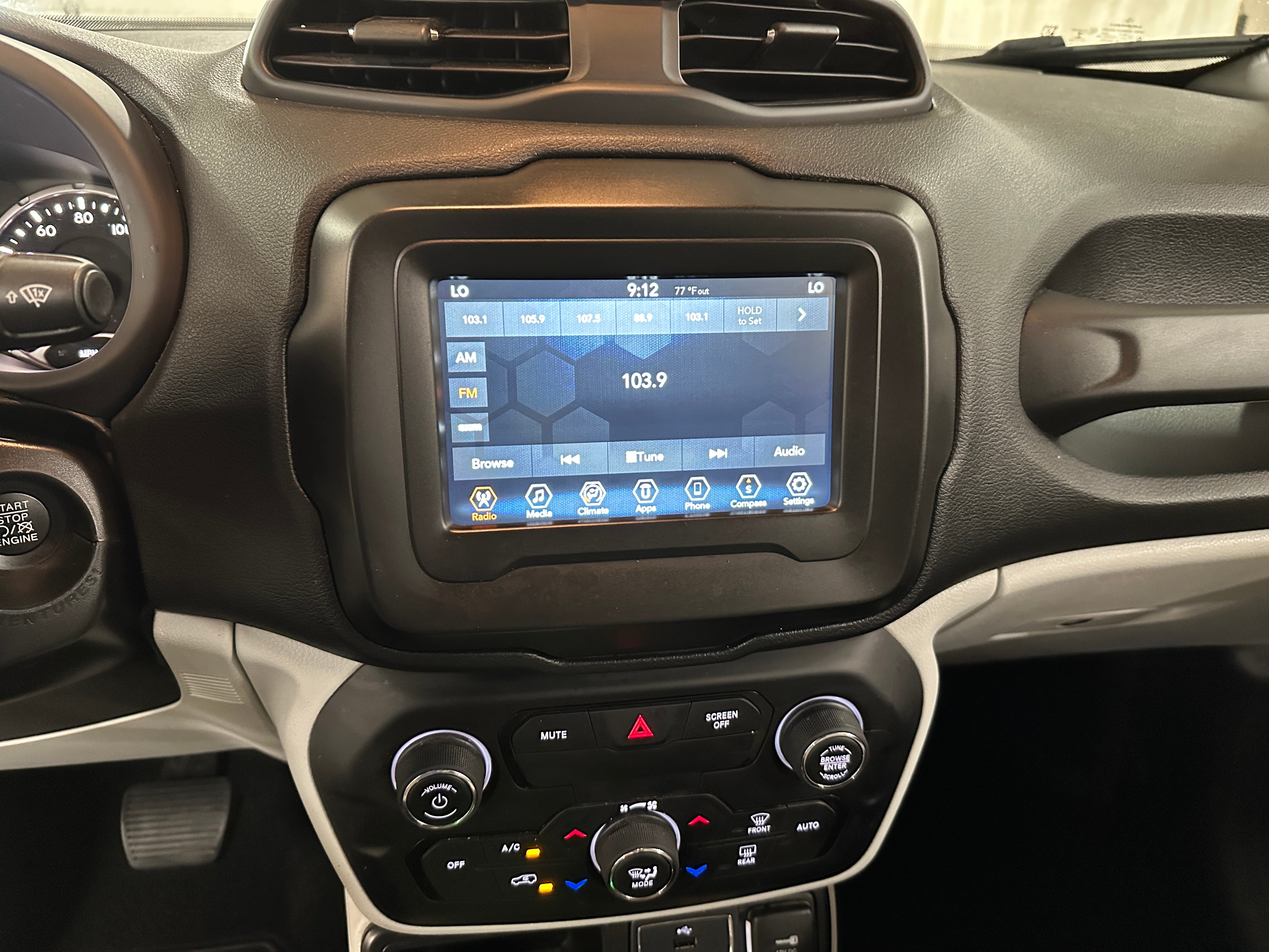 2019 Jeep Renegade Latitude 4