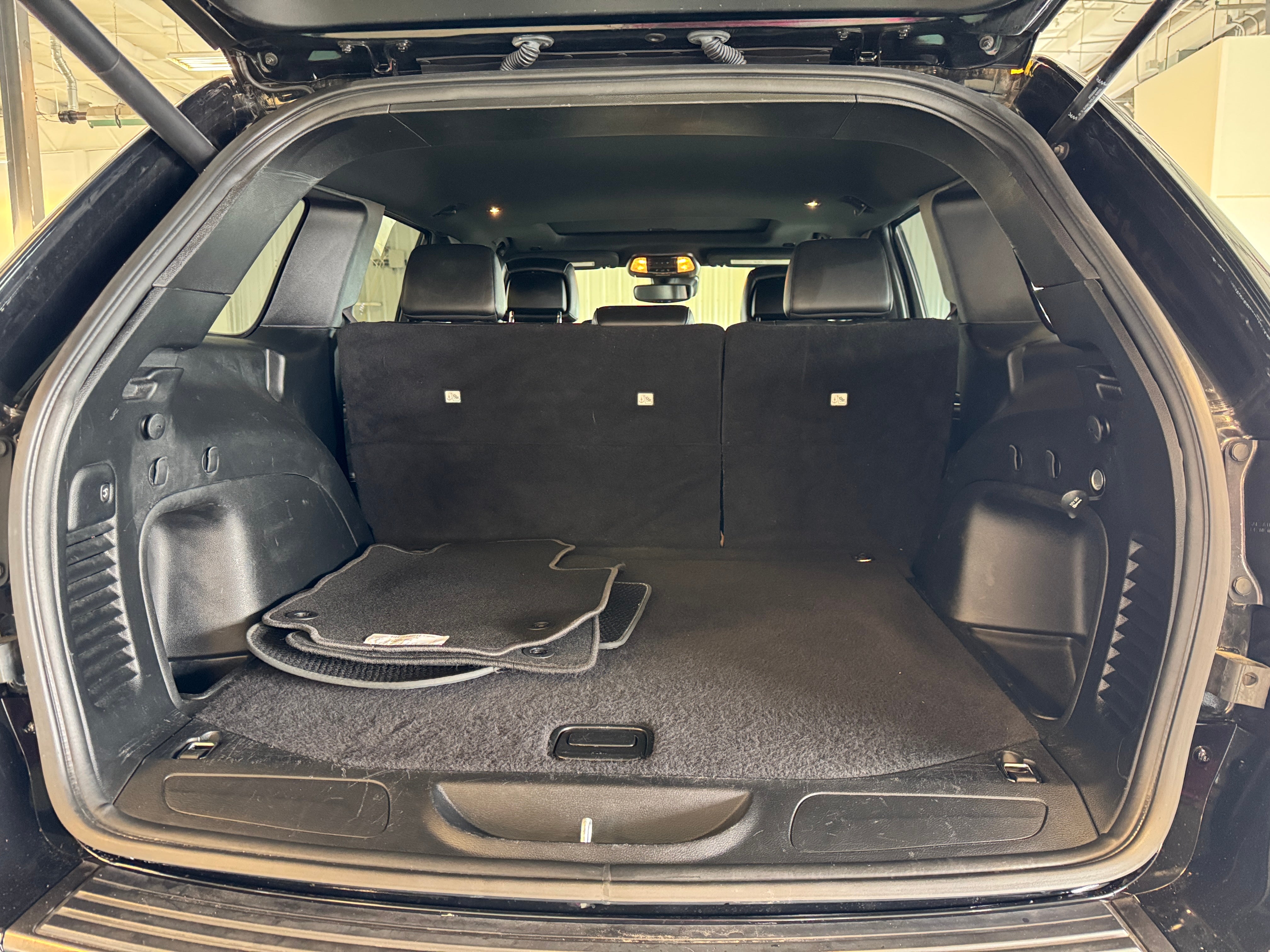 2021 Jeep Grand Cherokee 80th Anniversary 6