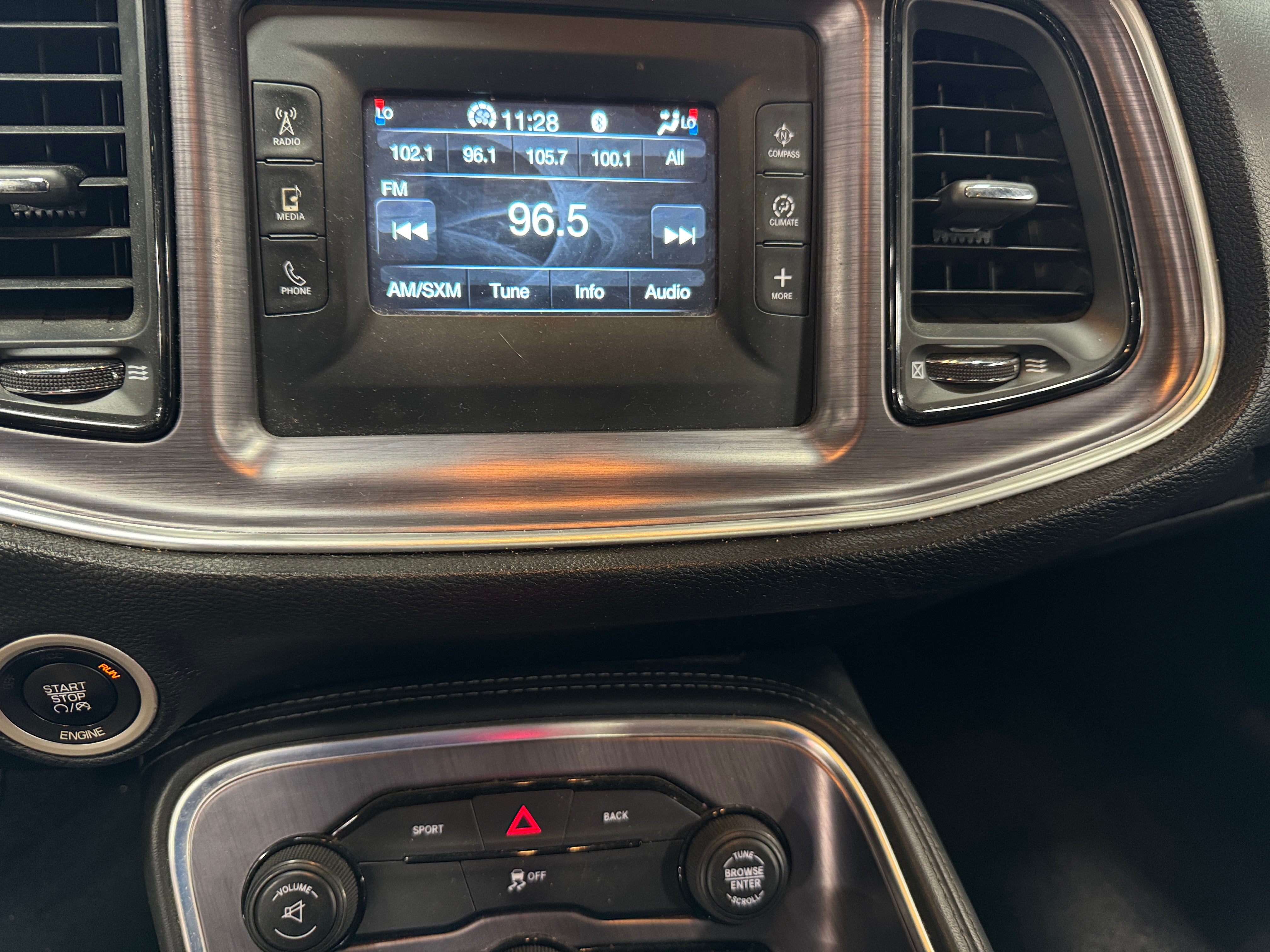 2015 Dodge Challenger SXT 3