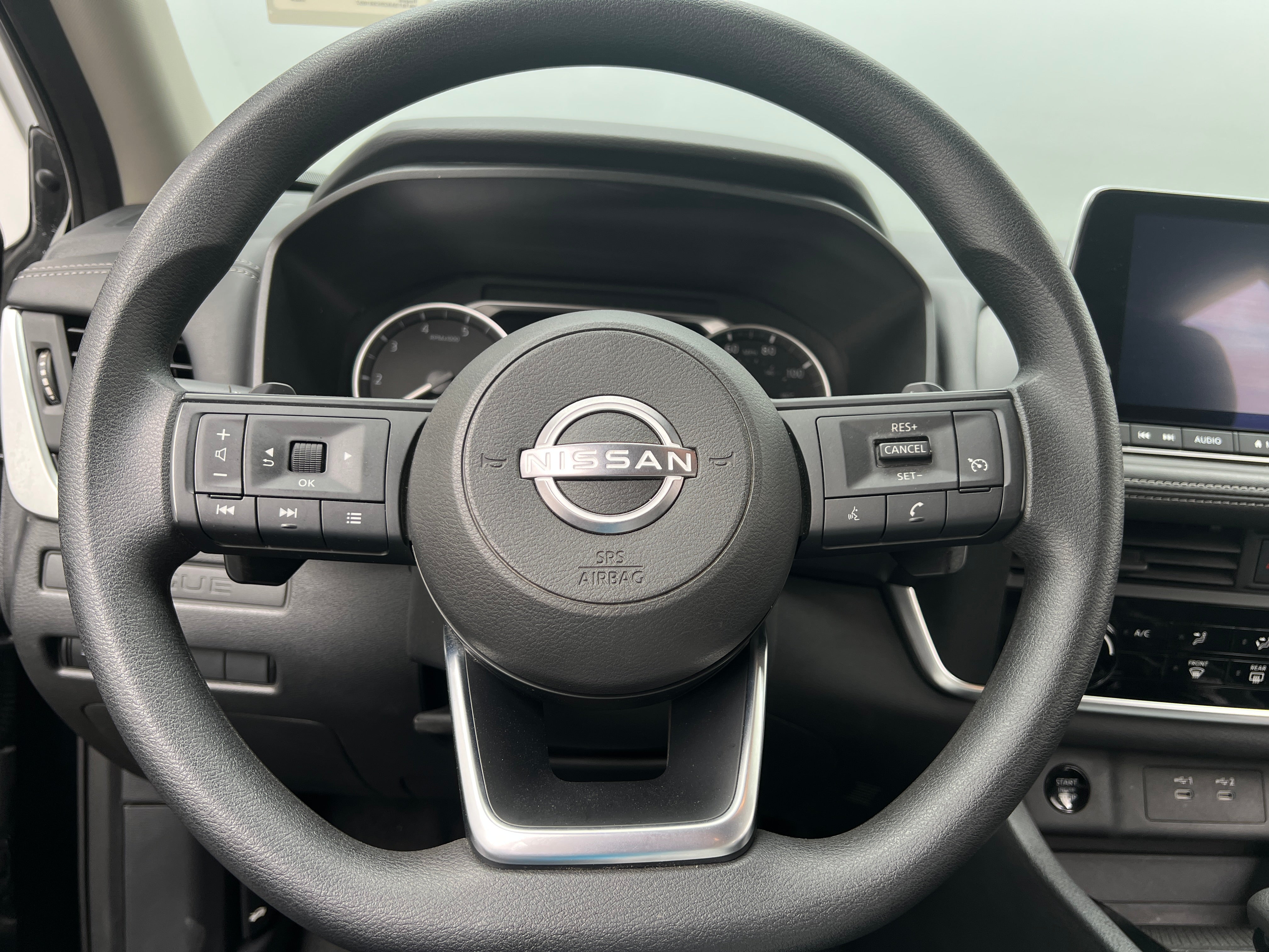 2024 Nissan Rogue S 5
