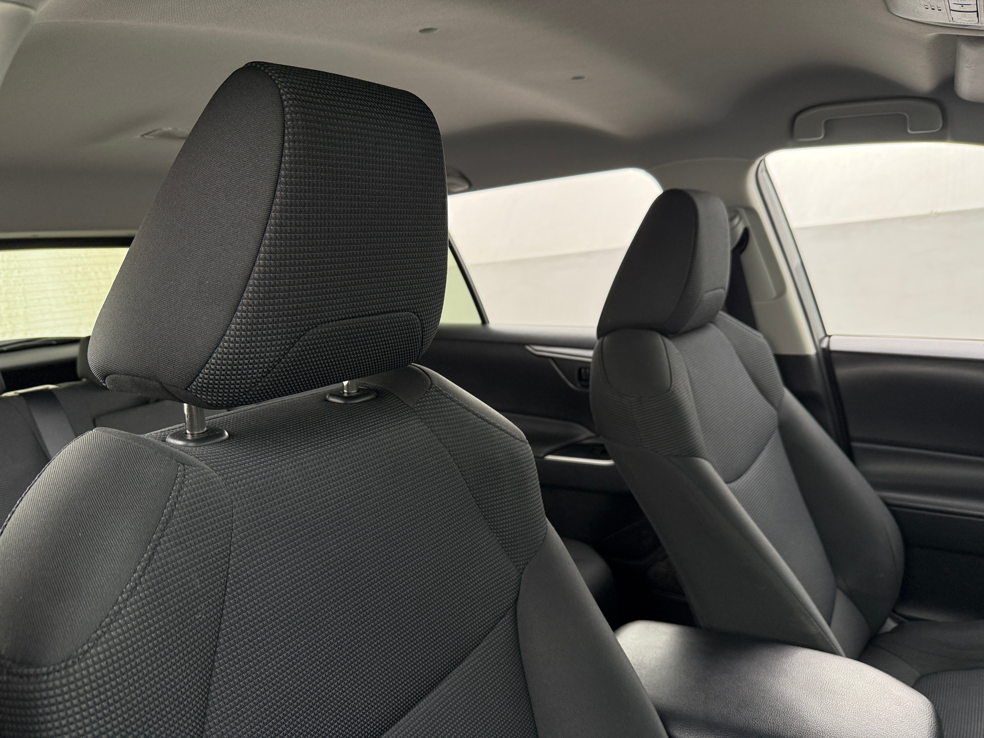 2020 Toyota RAV4 LE 2