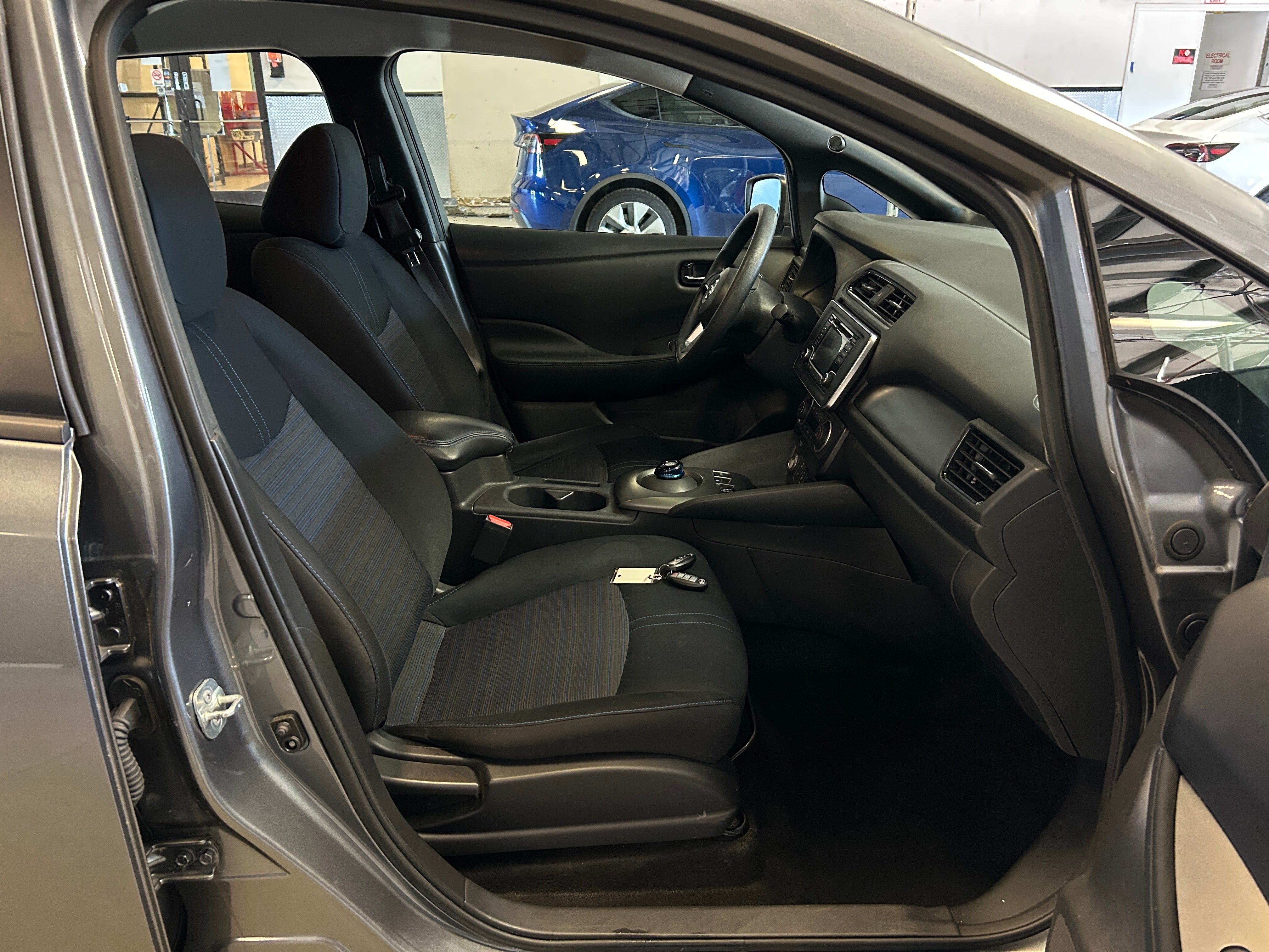 2018 Nissan Leaf S 2