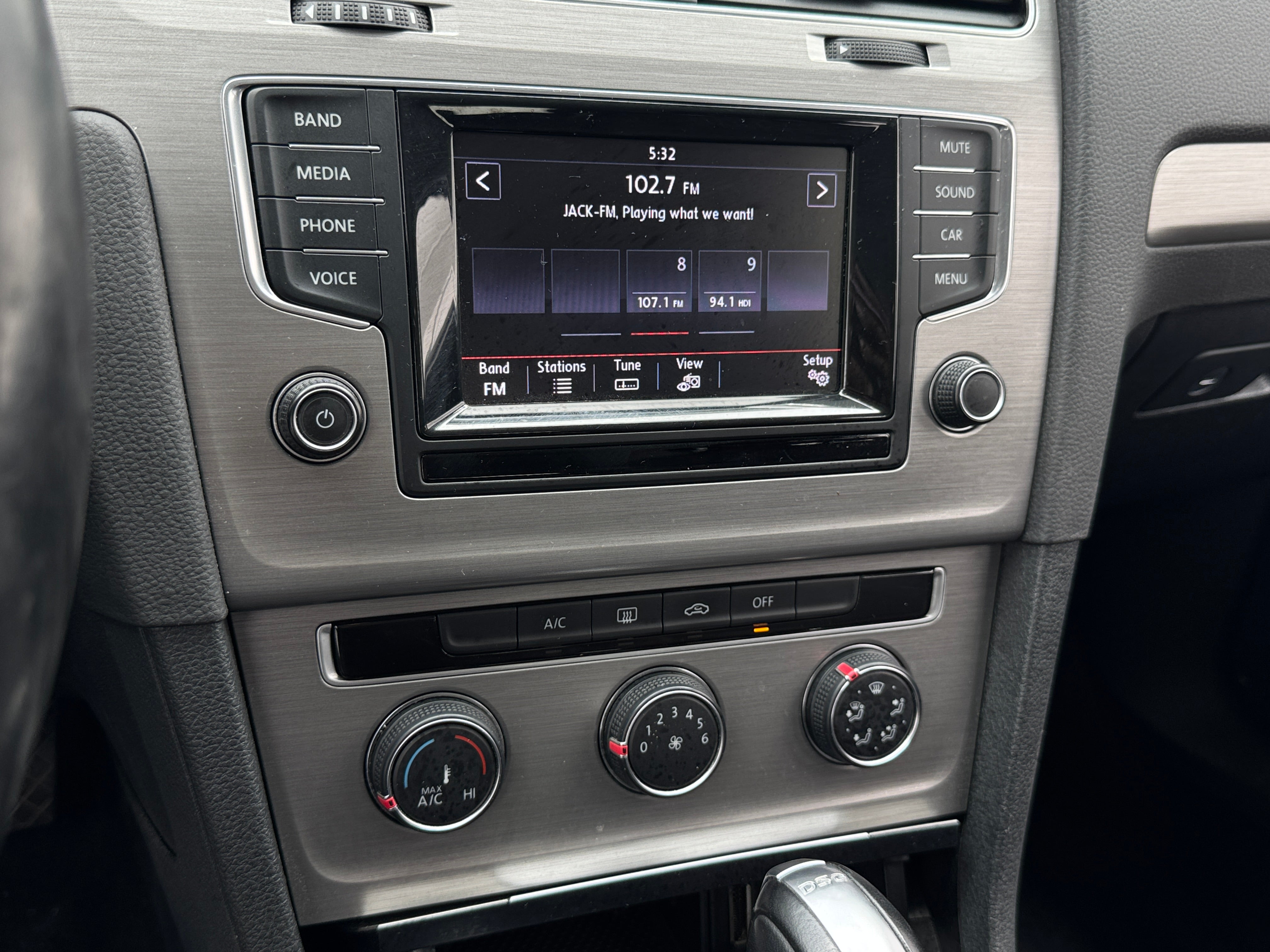 2015 Volkswagen e-Golf  3