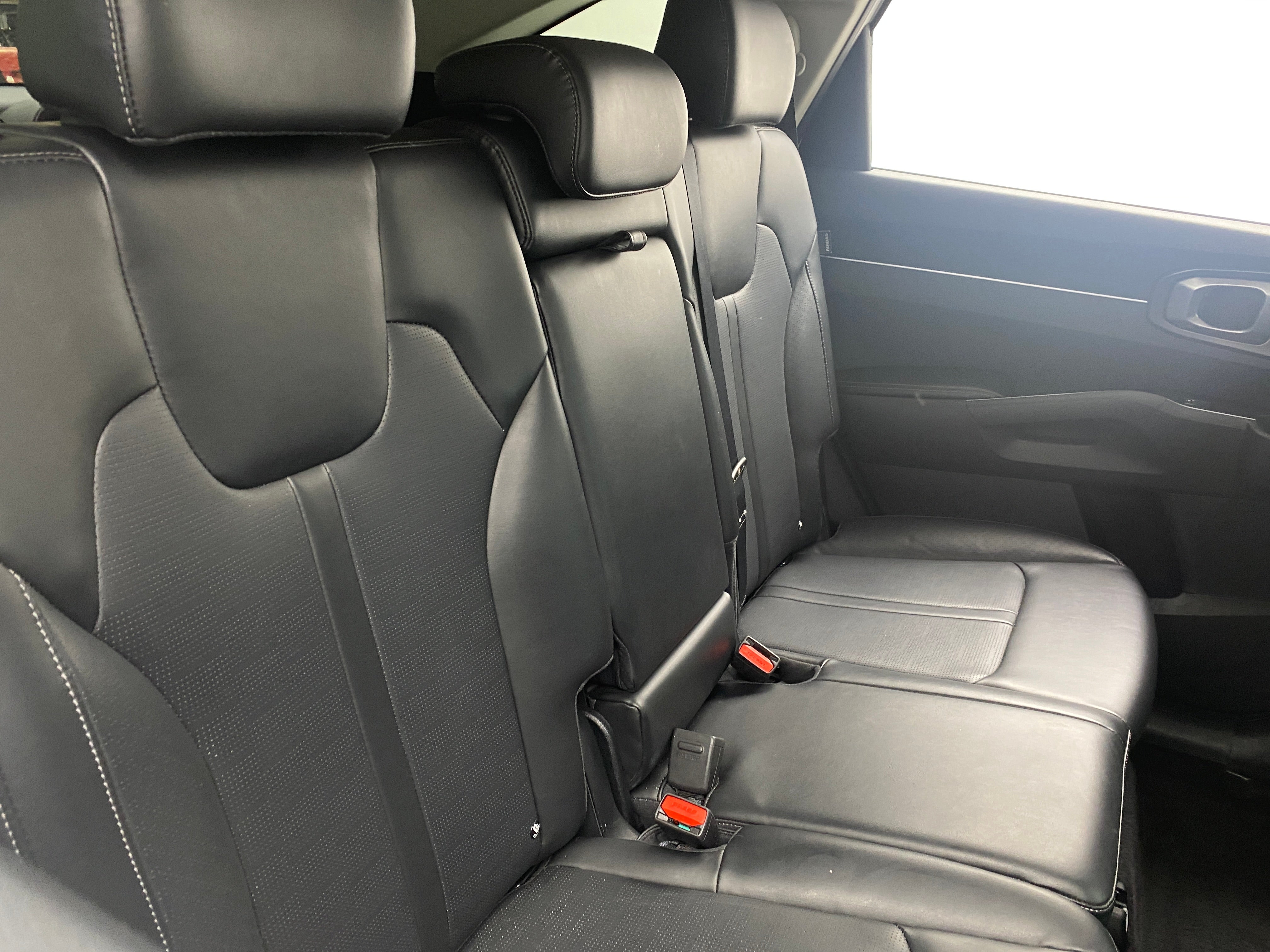 2024 Kia Sorento S 6