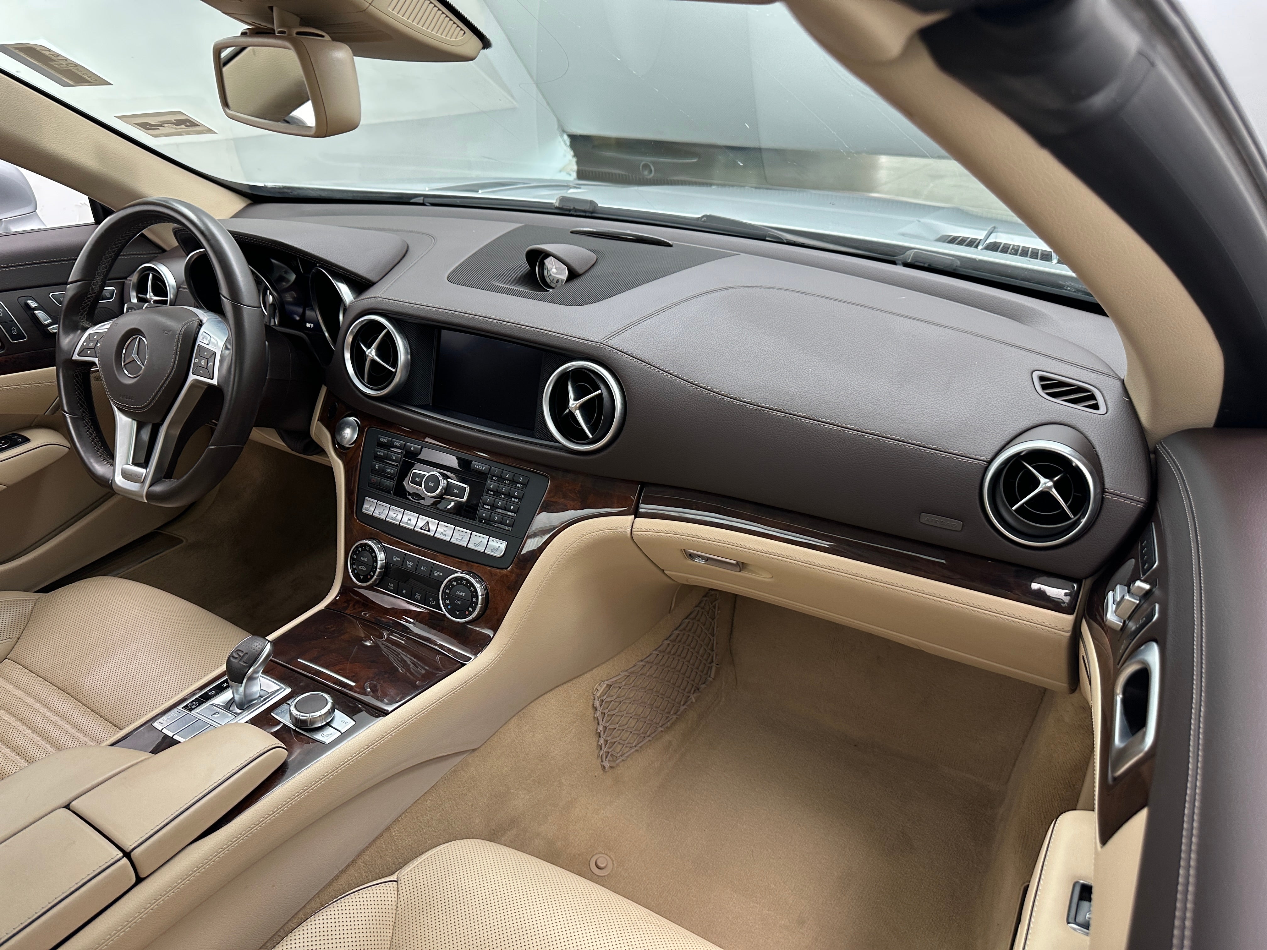 2016 Mercedes-Benz SL-Class SL 550 2