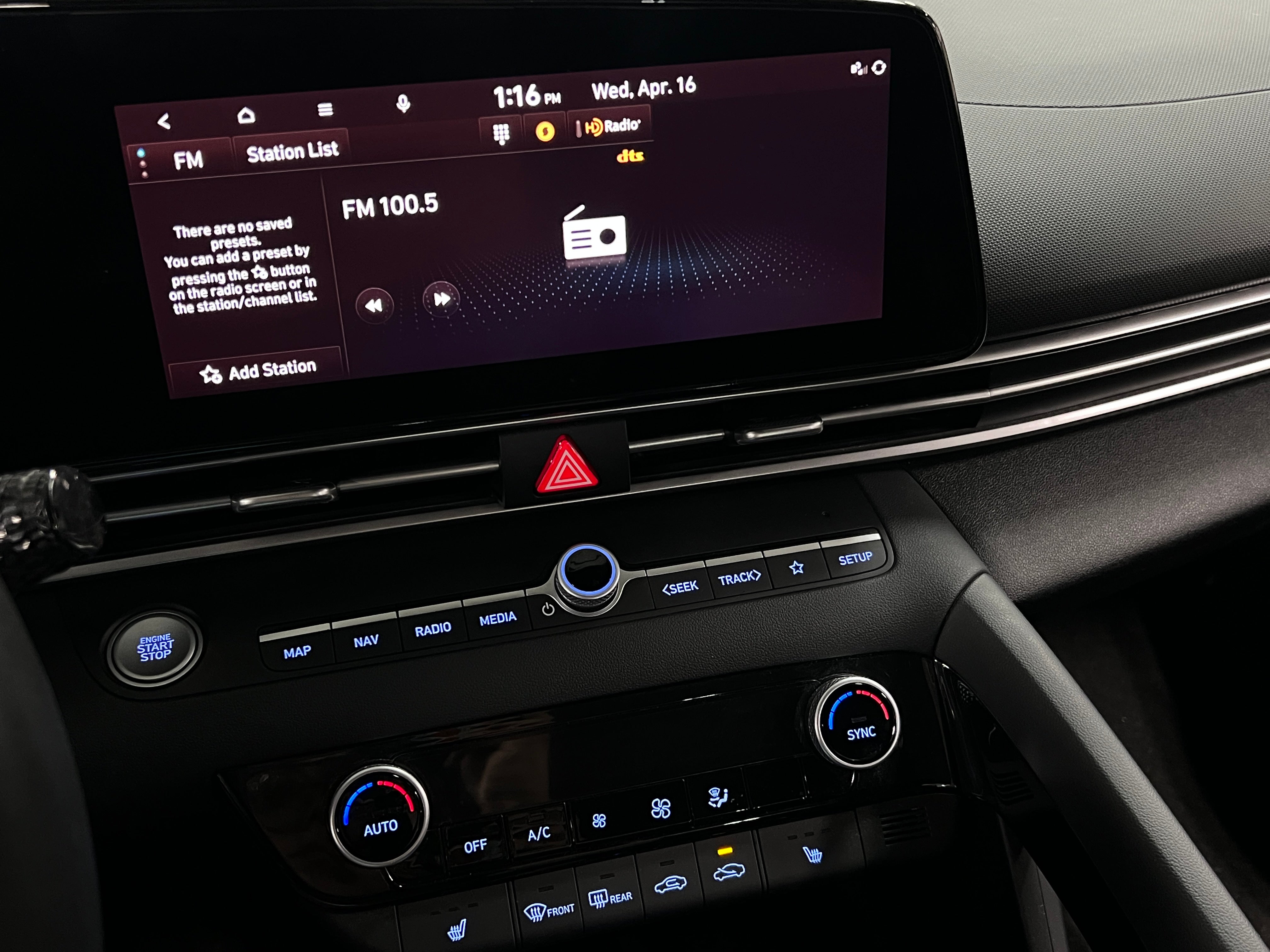 2023 Hyundai Elantra SEL 4