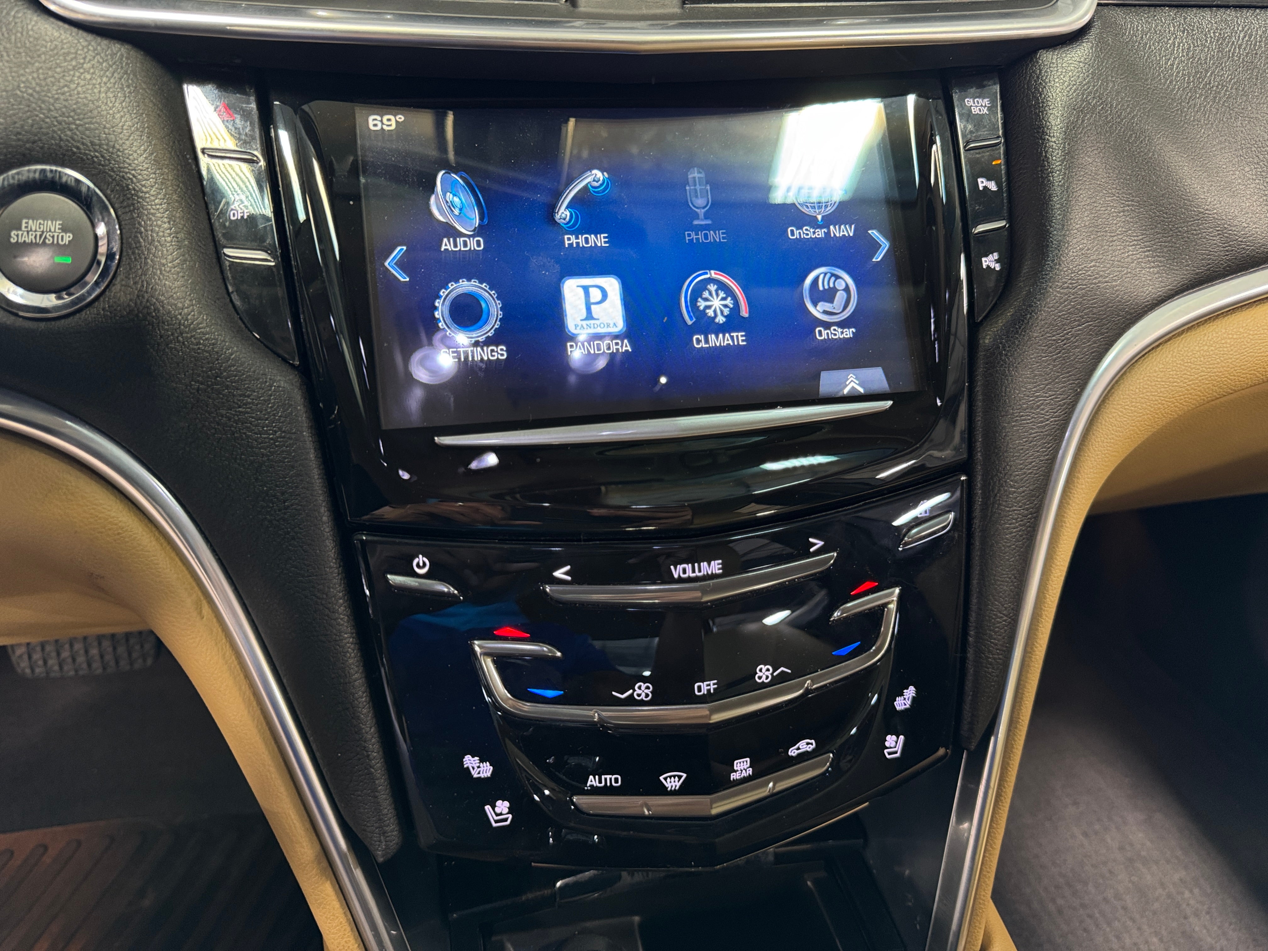 2014 Cadillac XTS Luxury 3