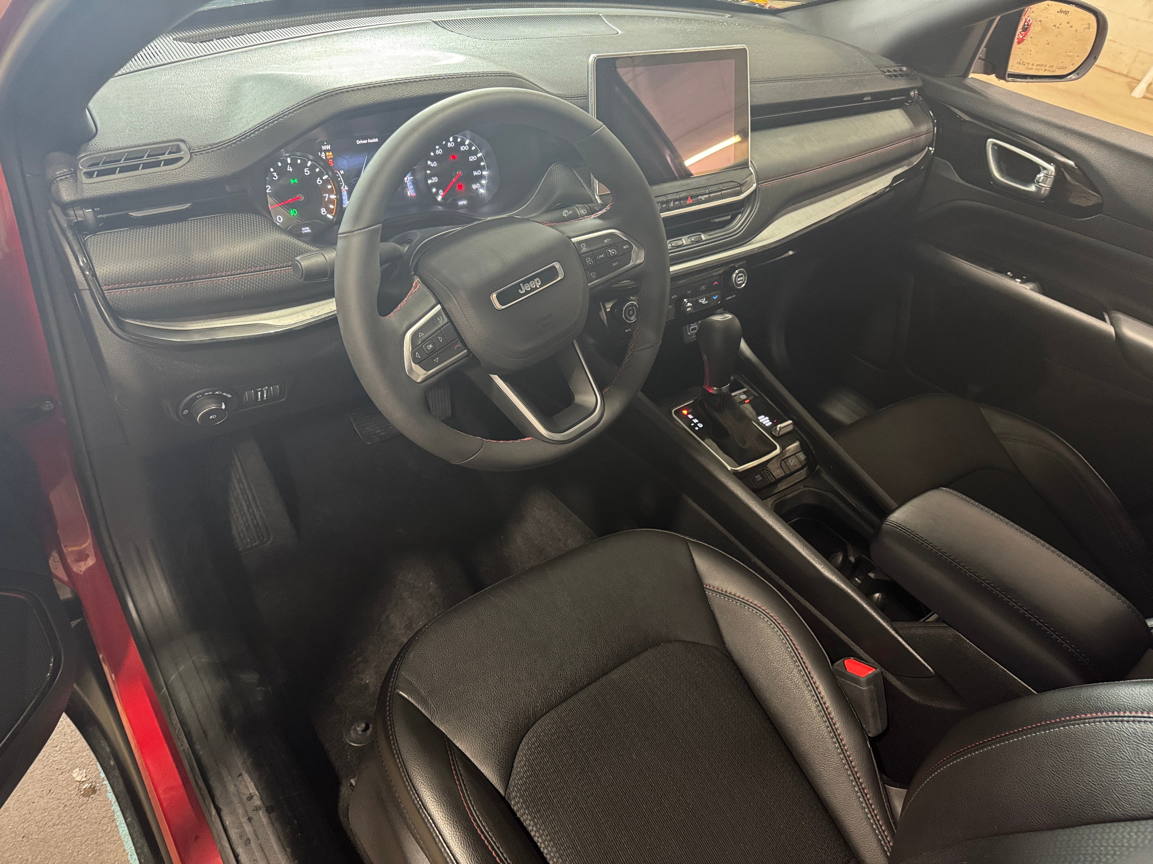2023 Jeep Compass Trailhawk 3