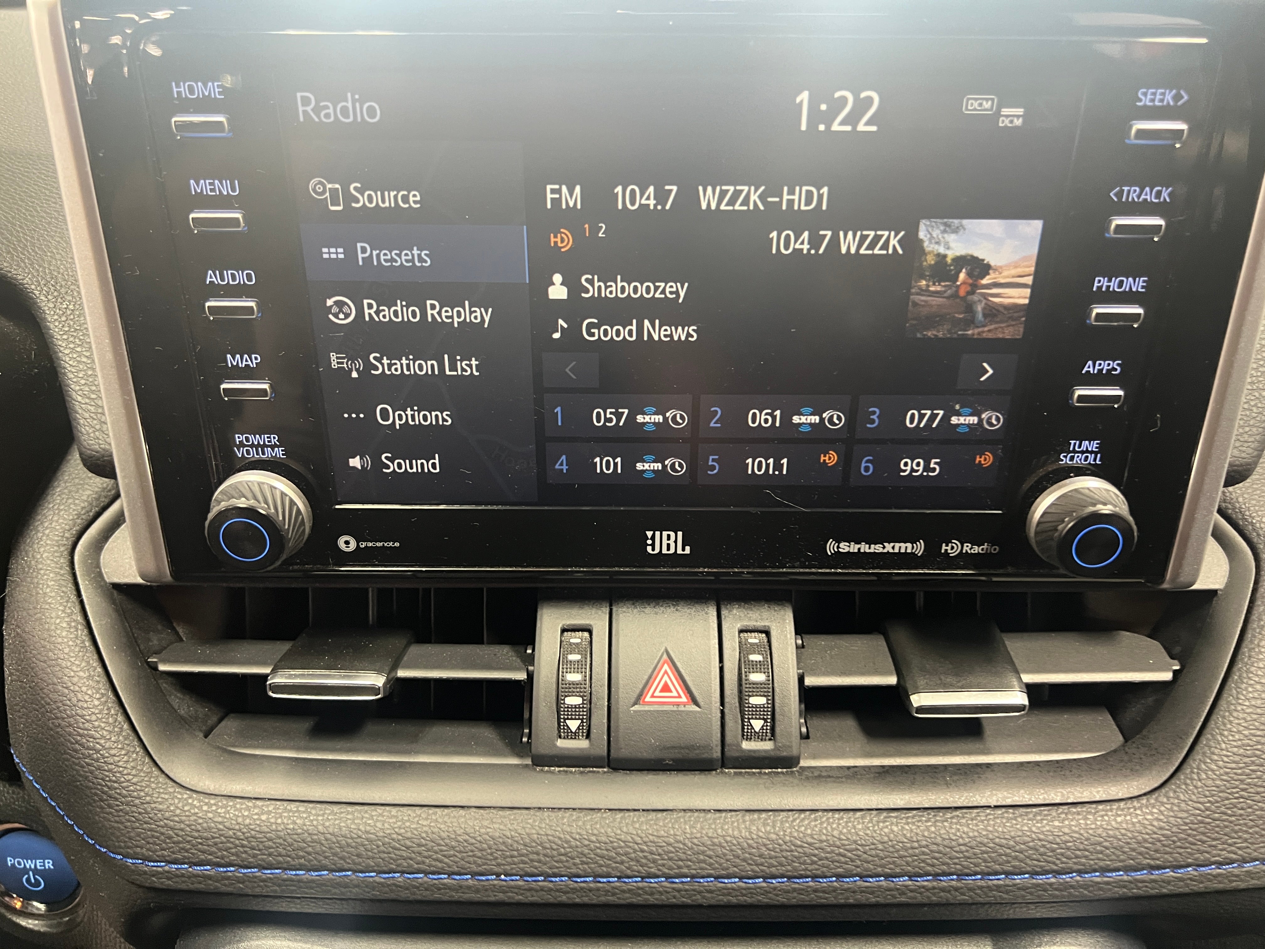 2020 Toyota RAV4 XSE 4