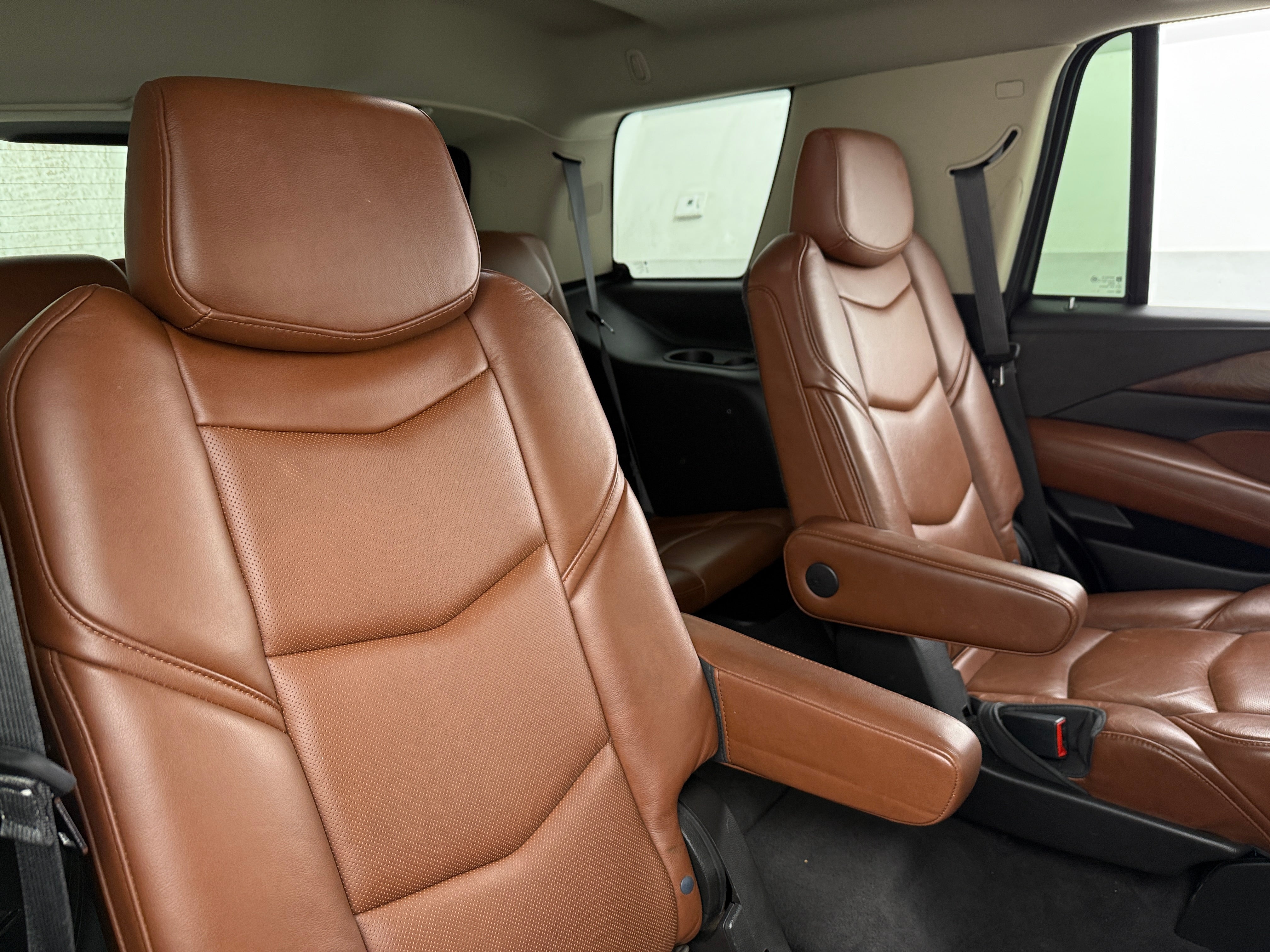 2020 Cadillac Escalade Luxury 5
