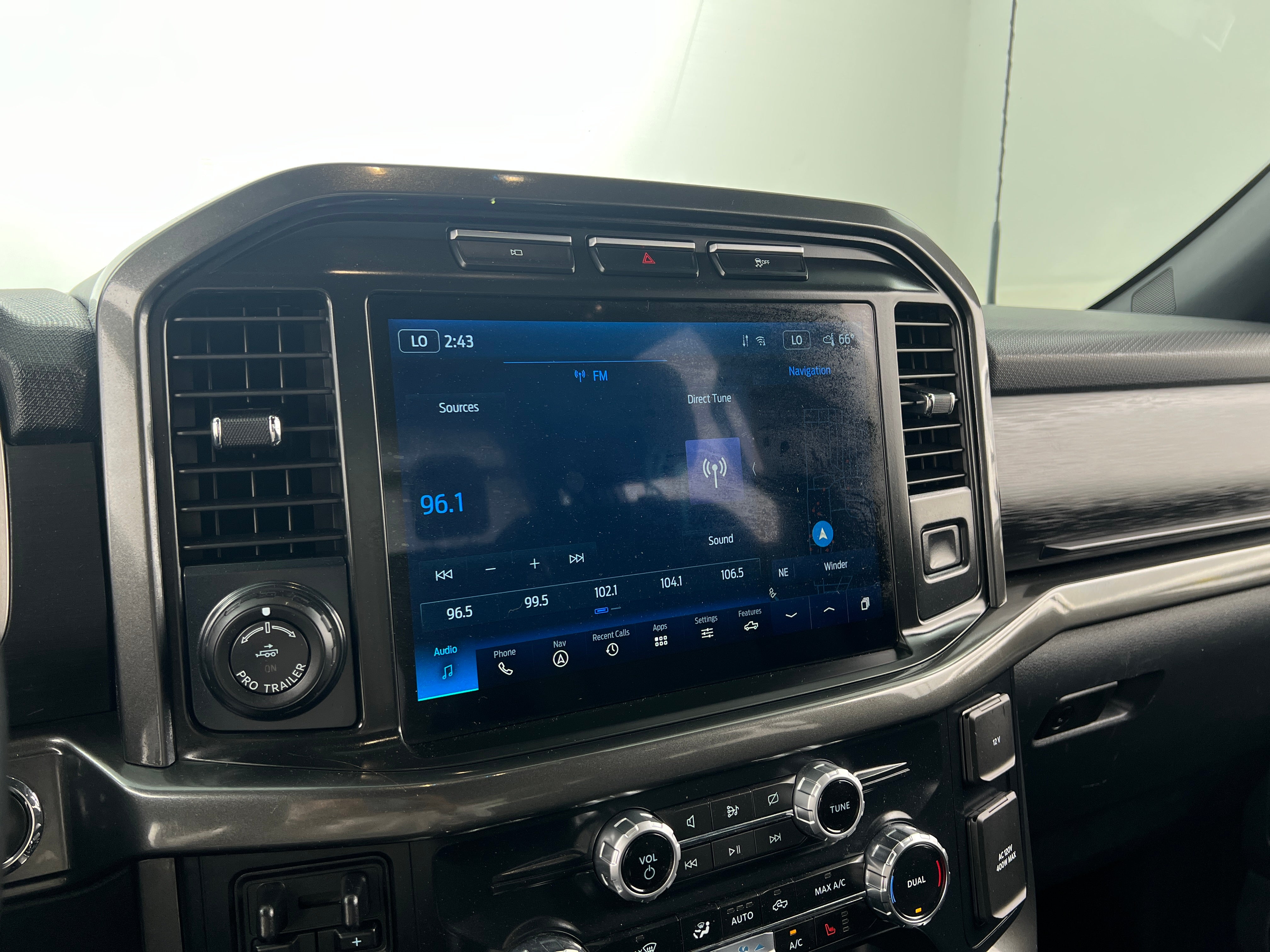 2023 Ford Econoline E-150 4