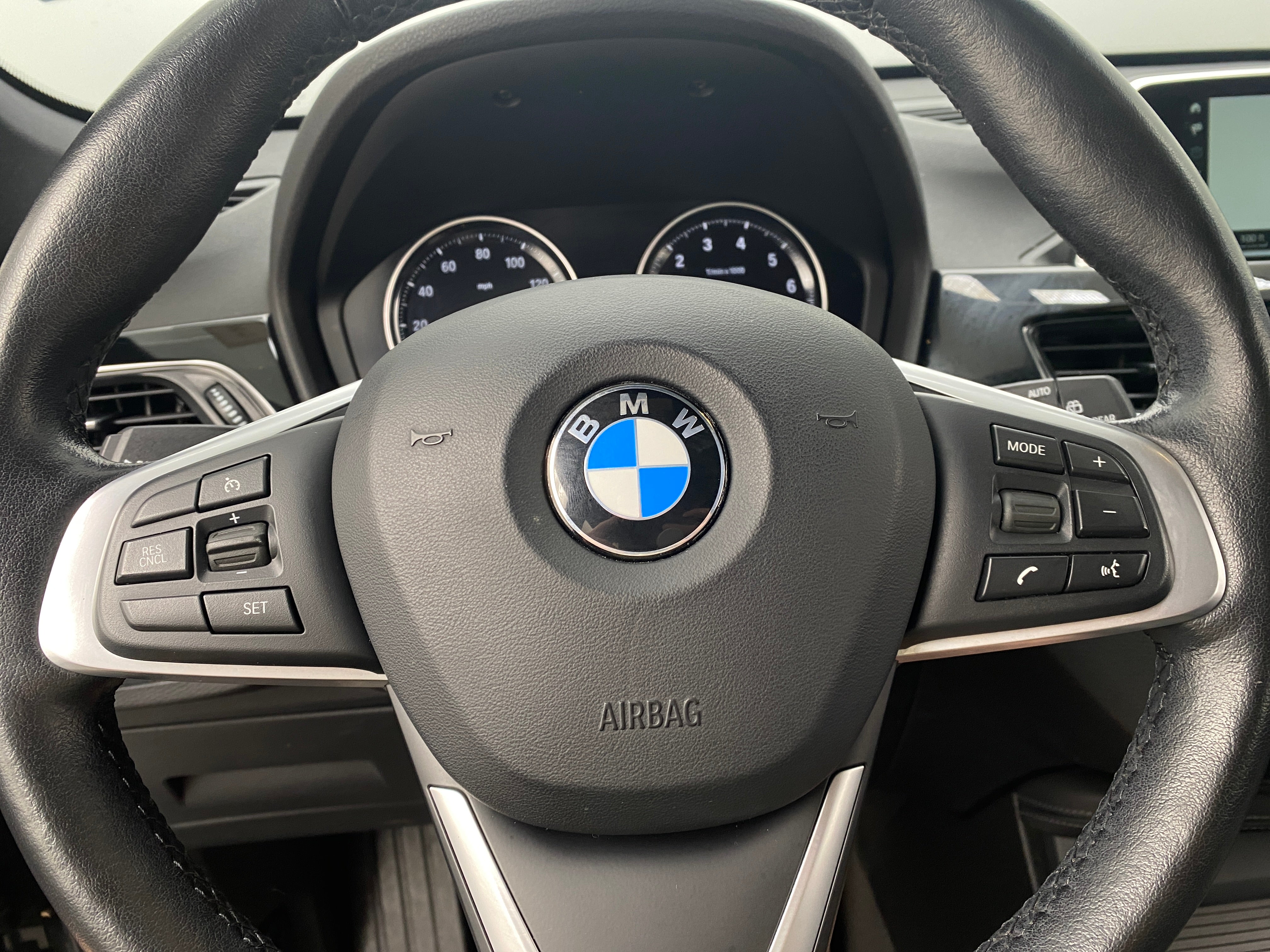 2018 BMW X1 xDrive28i 4