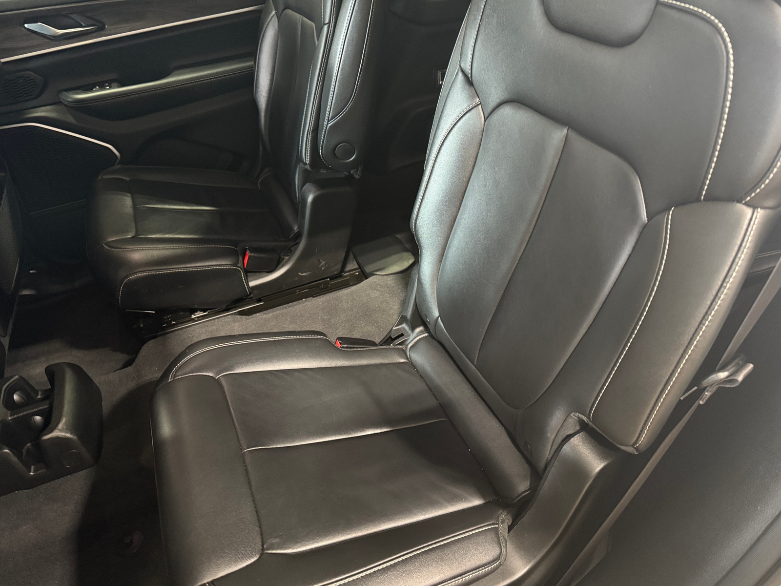 Thumbnail: 2022 Jeep Grand Cherokee L - 5