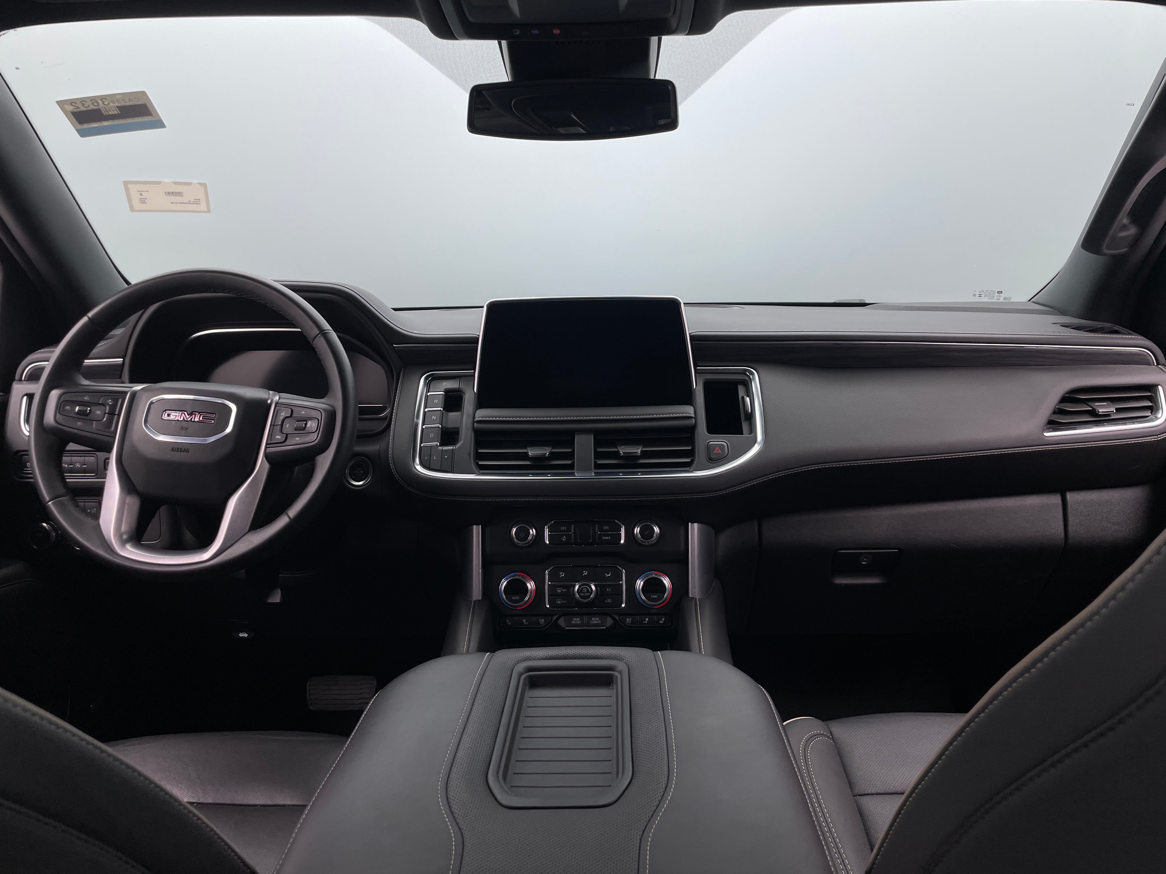 2024 GMC Yukon XL SLT 2