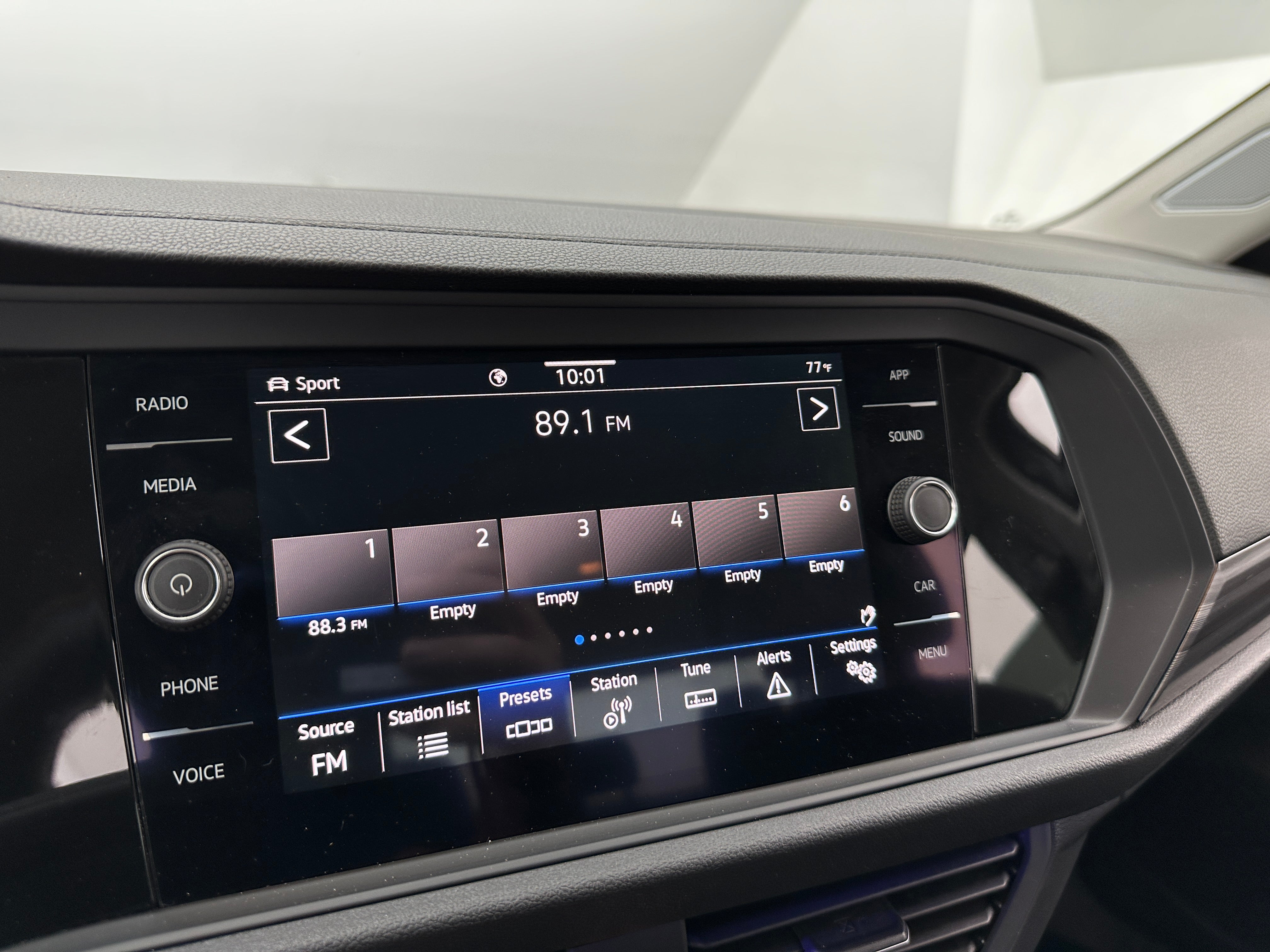 2021 Volkswagen Jetta SEL 3