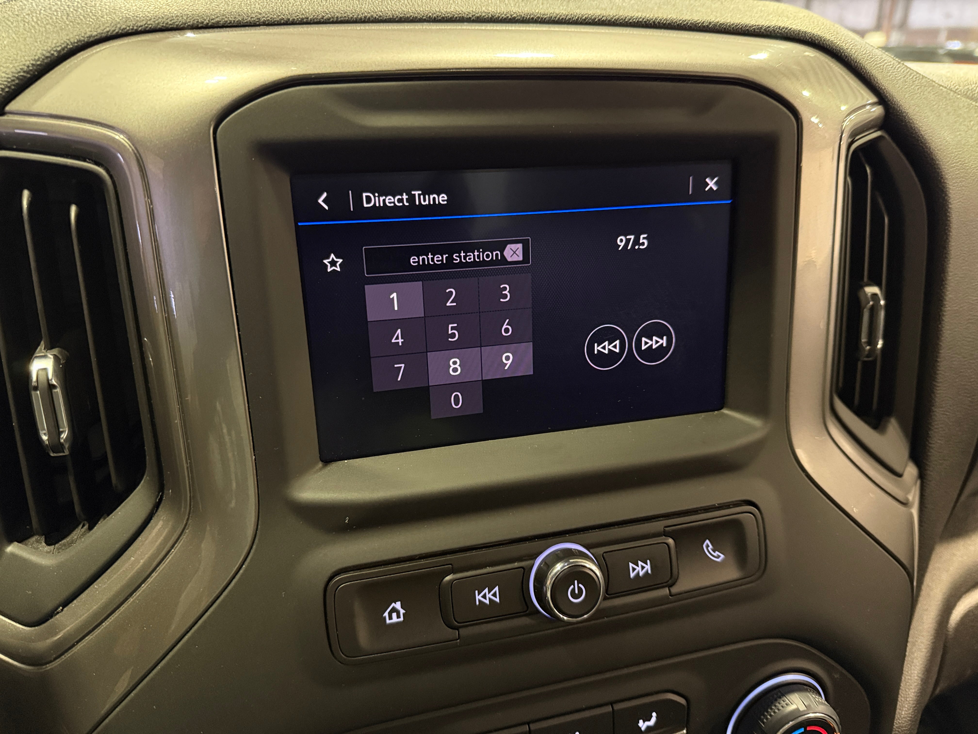 2024 Chevrolet Silverado 1500 Work Truck 4