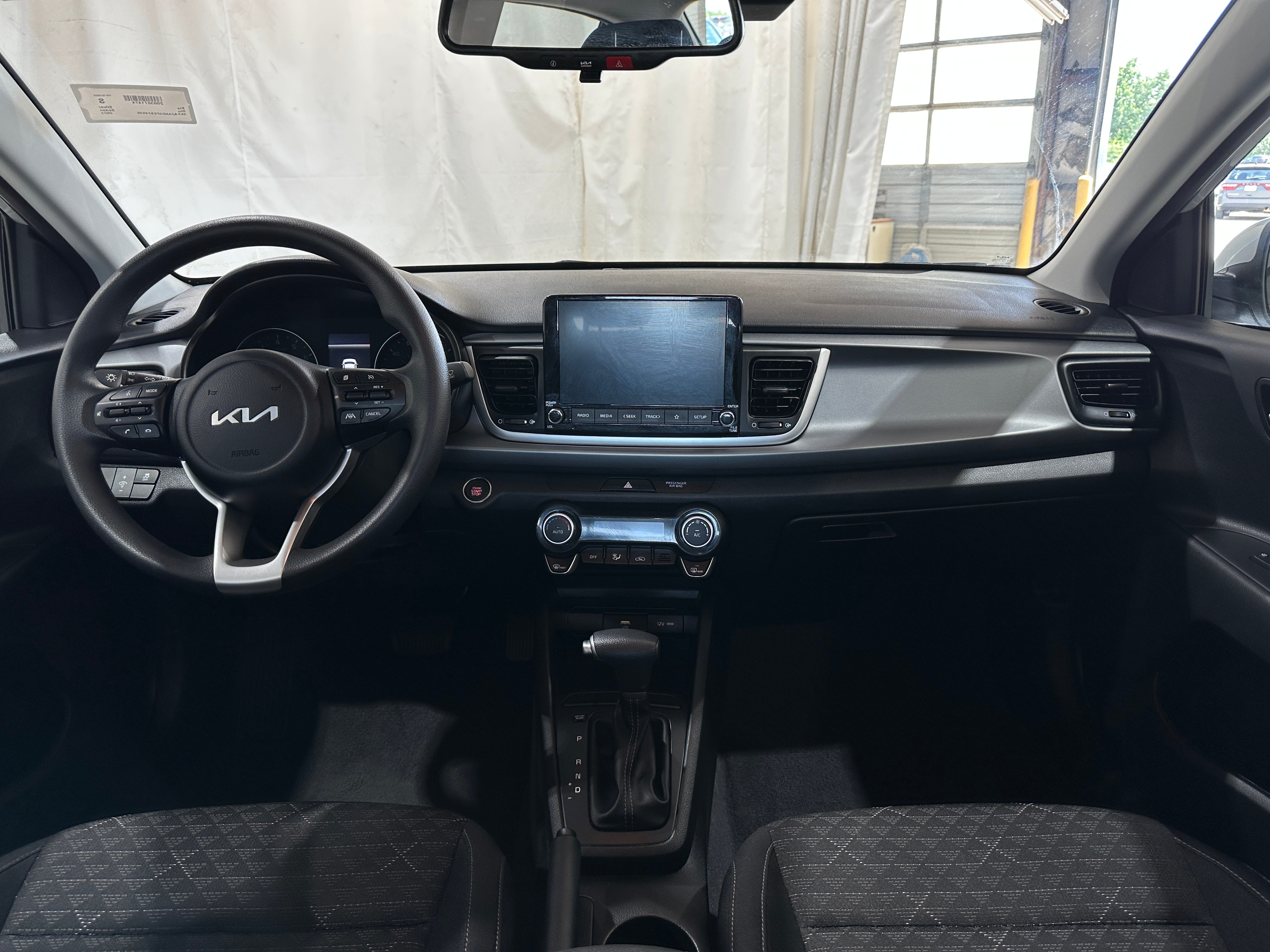 2023 Kia Rio S 3