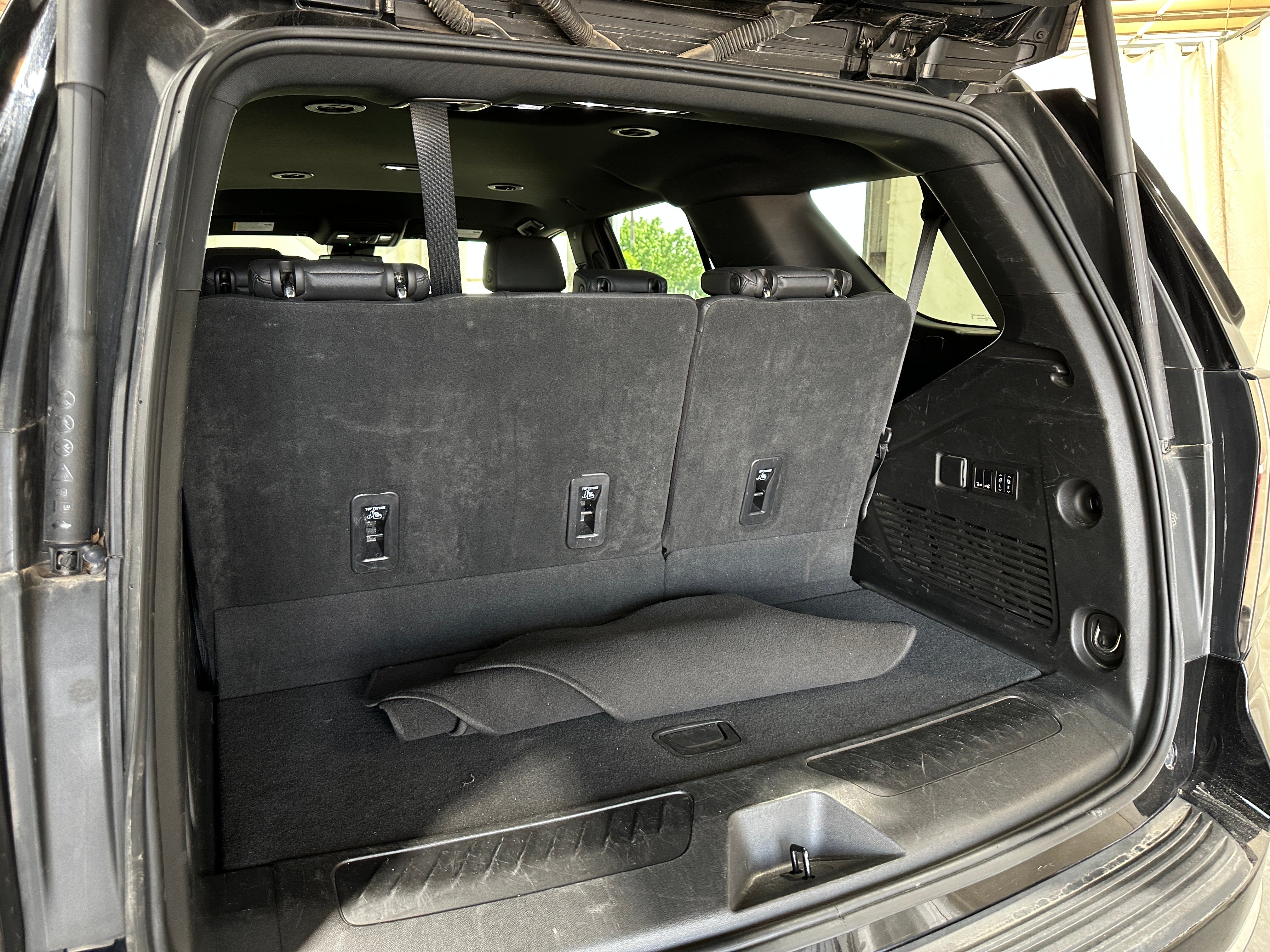 2023 Chevrolet Tahoe LT 6