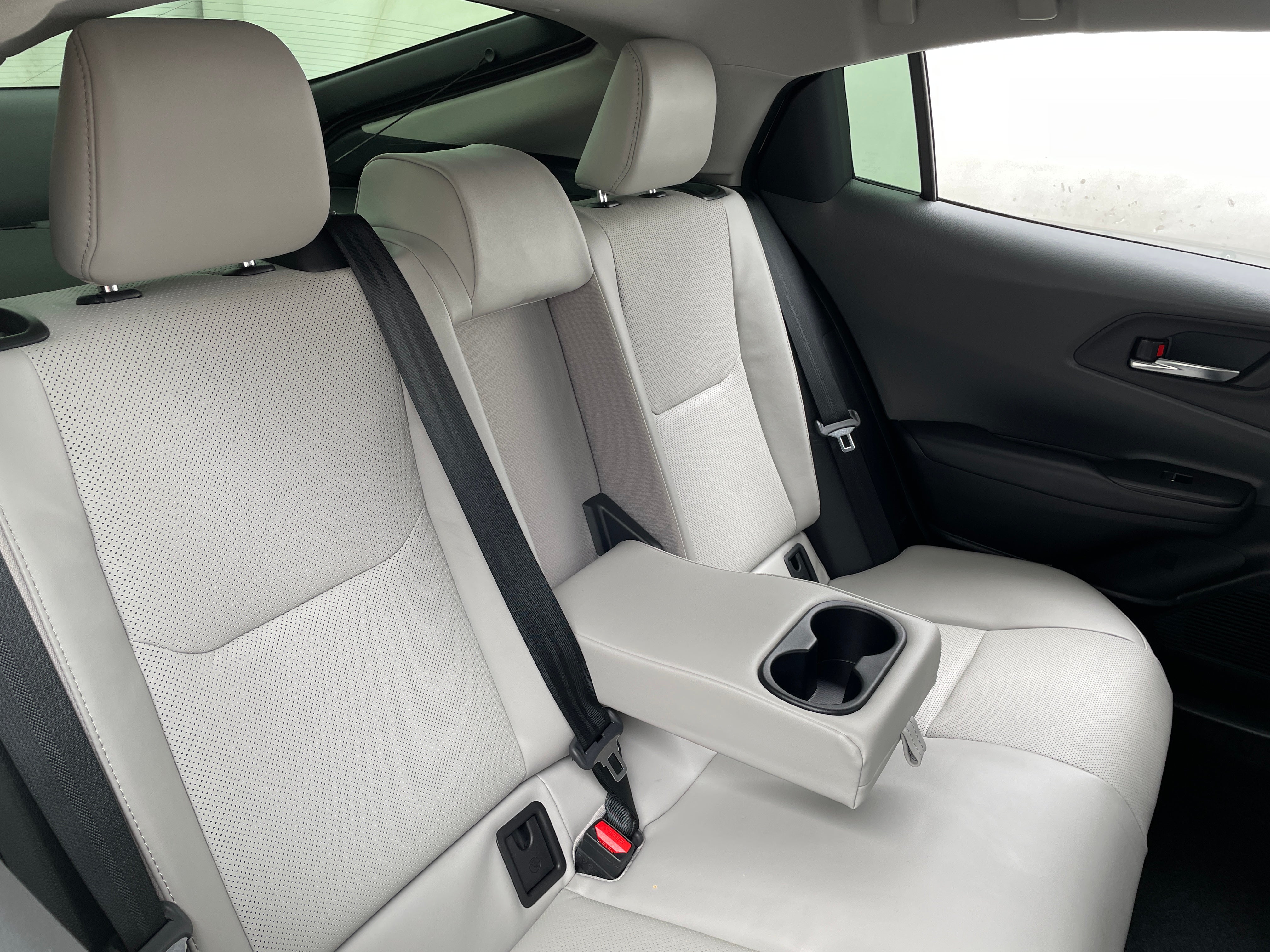 2023 Toyota Prius XLE 5