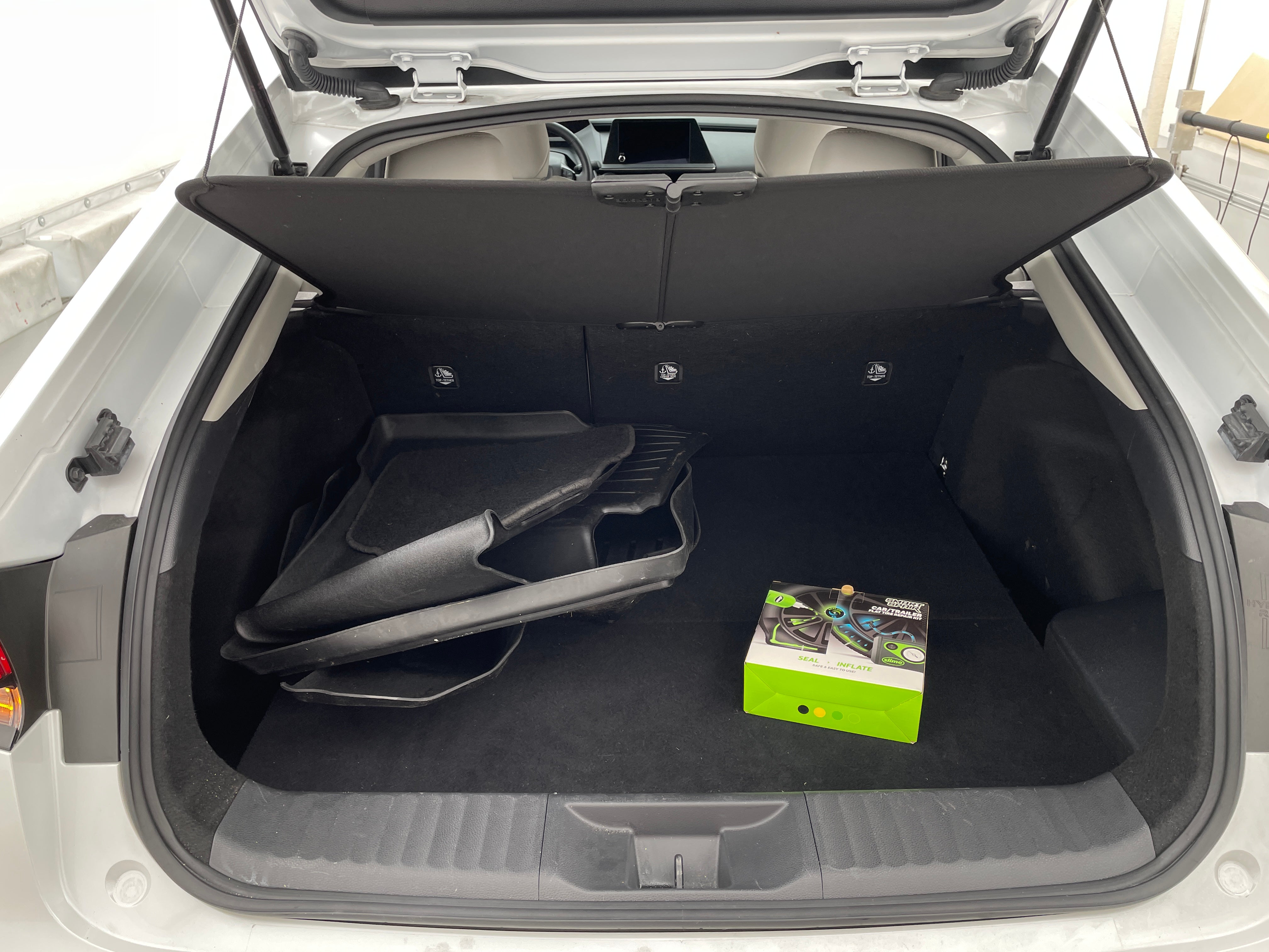 2023 Toyota Prius XLE 6