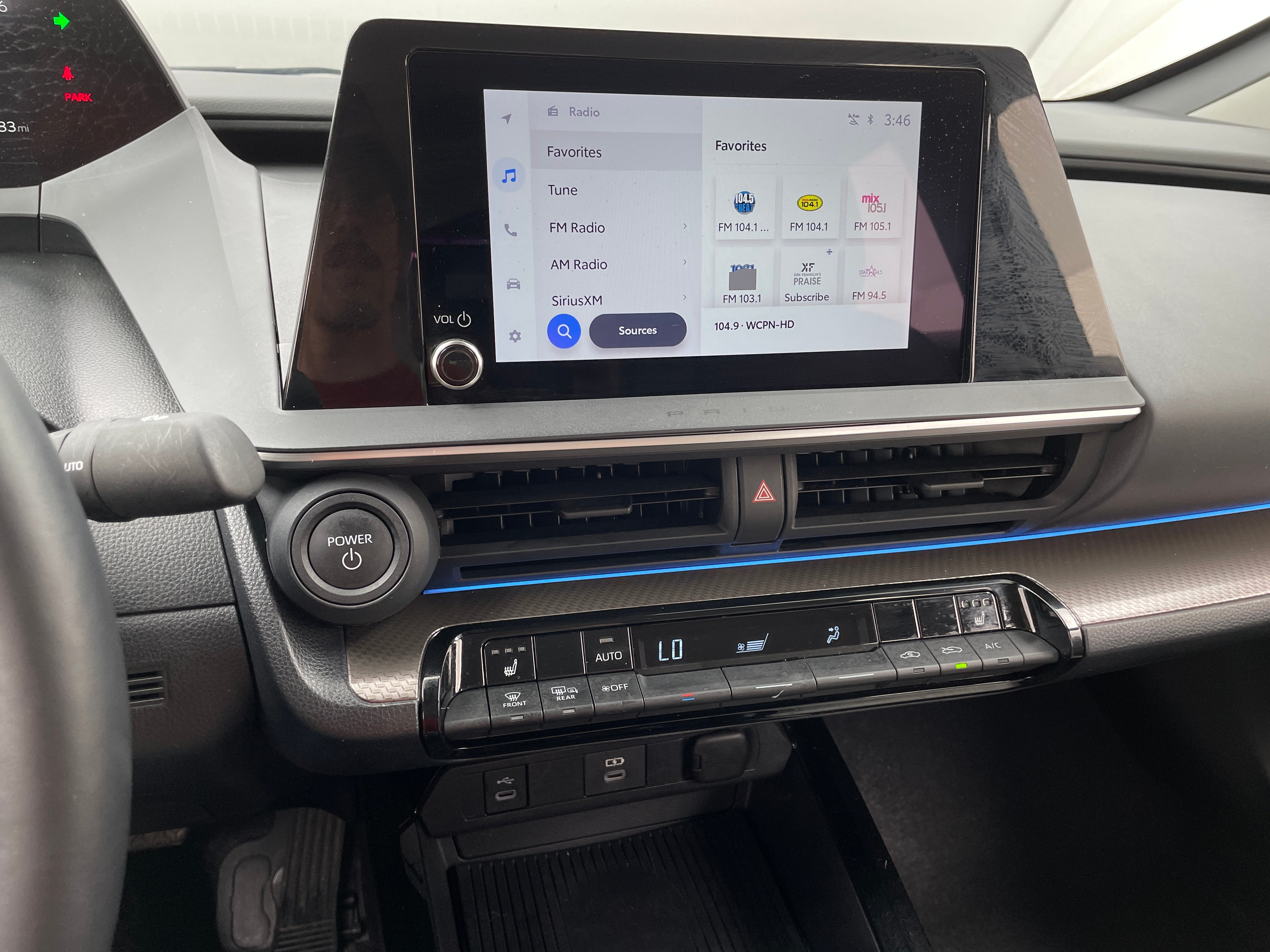 2023 Toyota Prius XLE 3