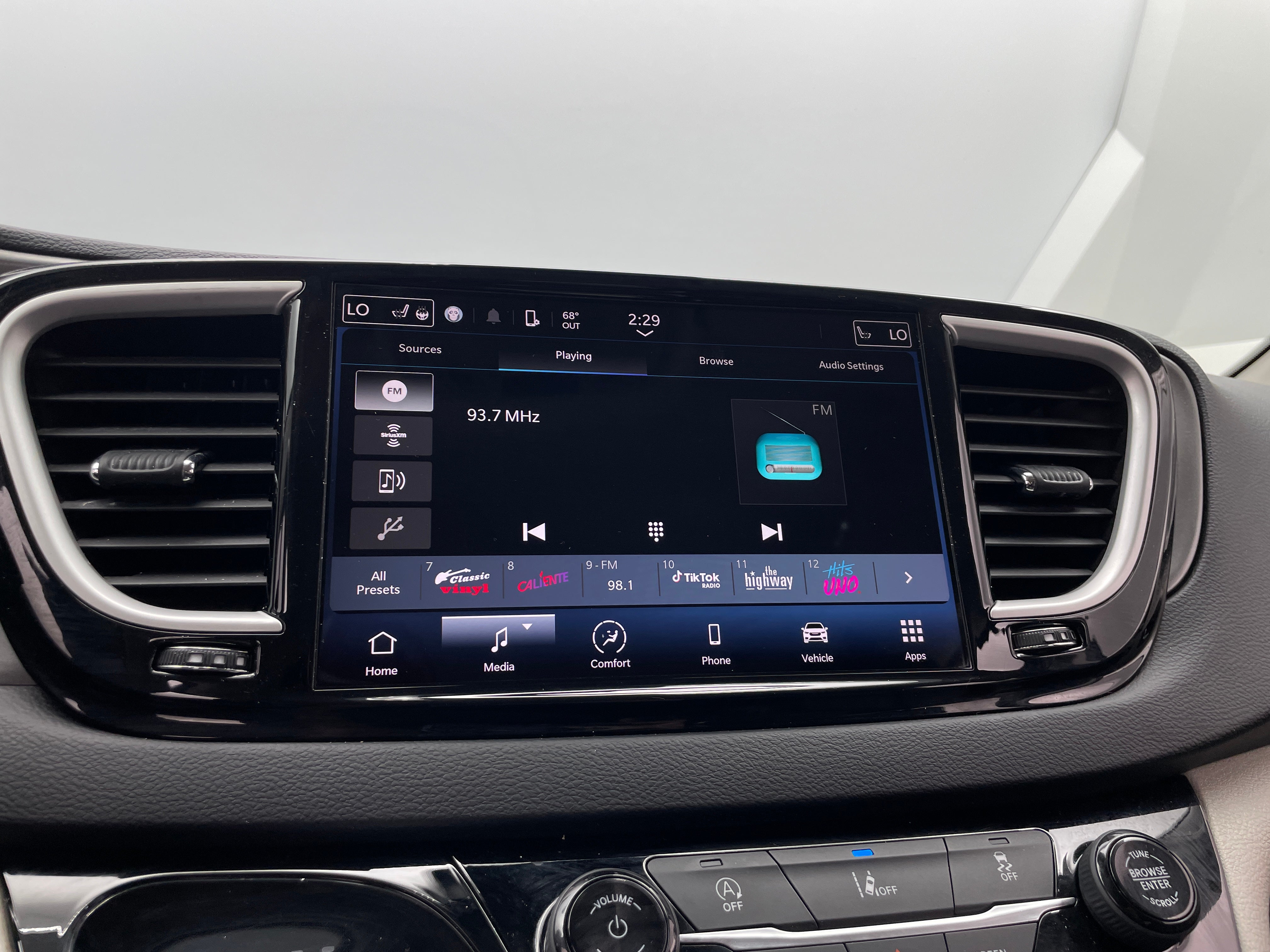 2022 Chrysler Pacifica Touring L 3