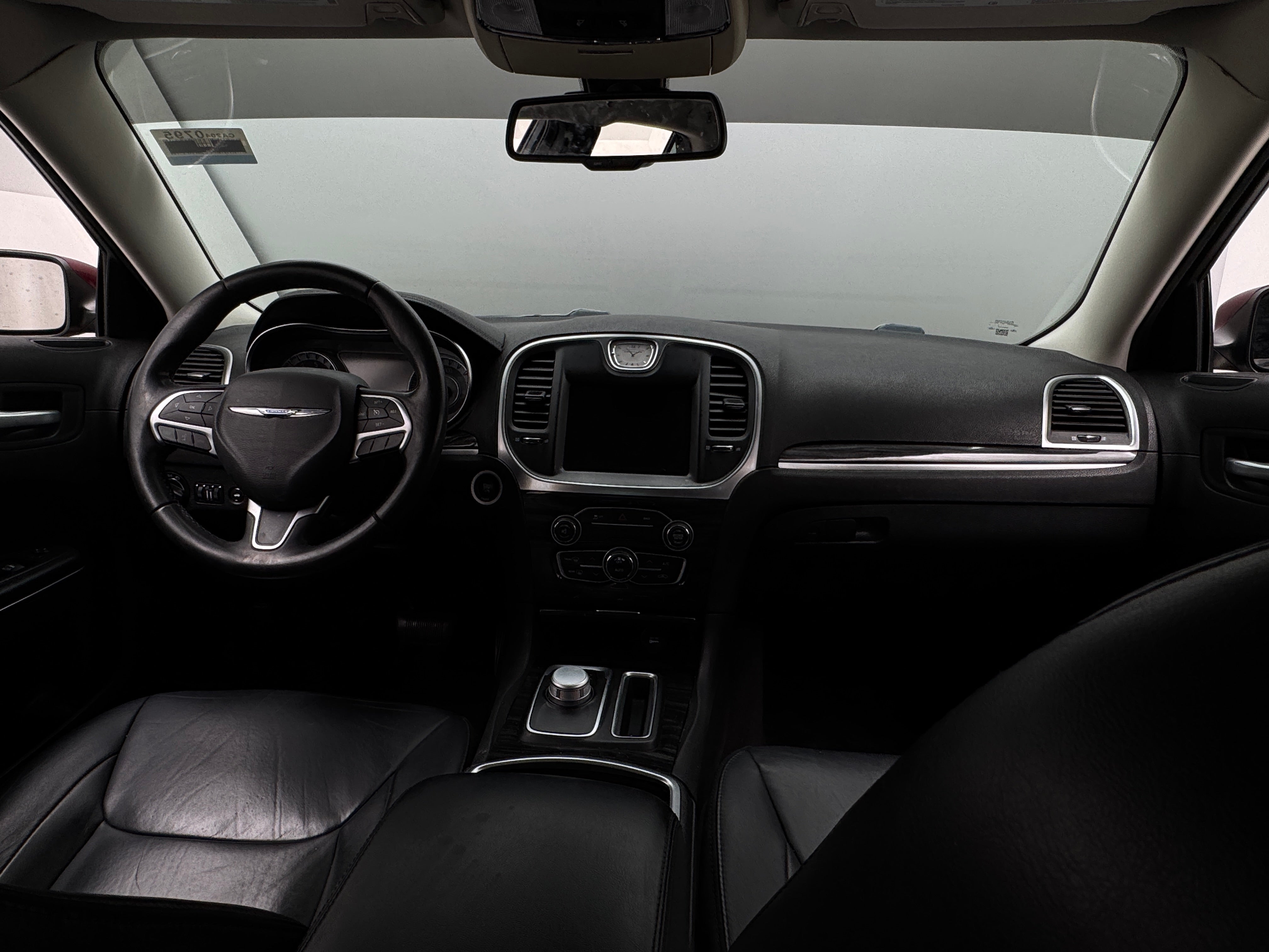 2016 Chrysler 300 Limited Edition 3