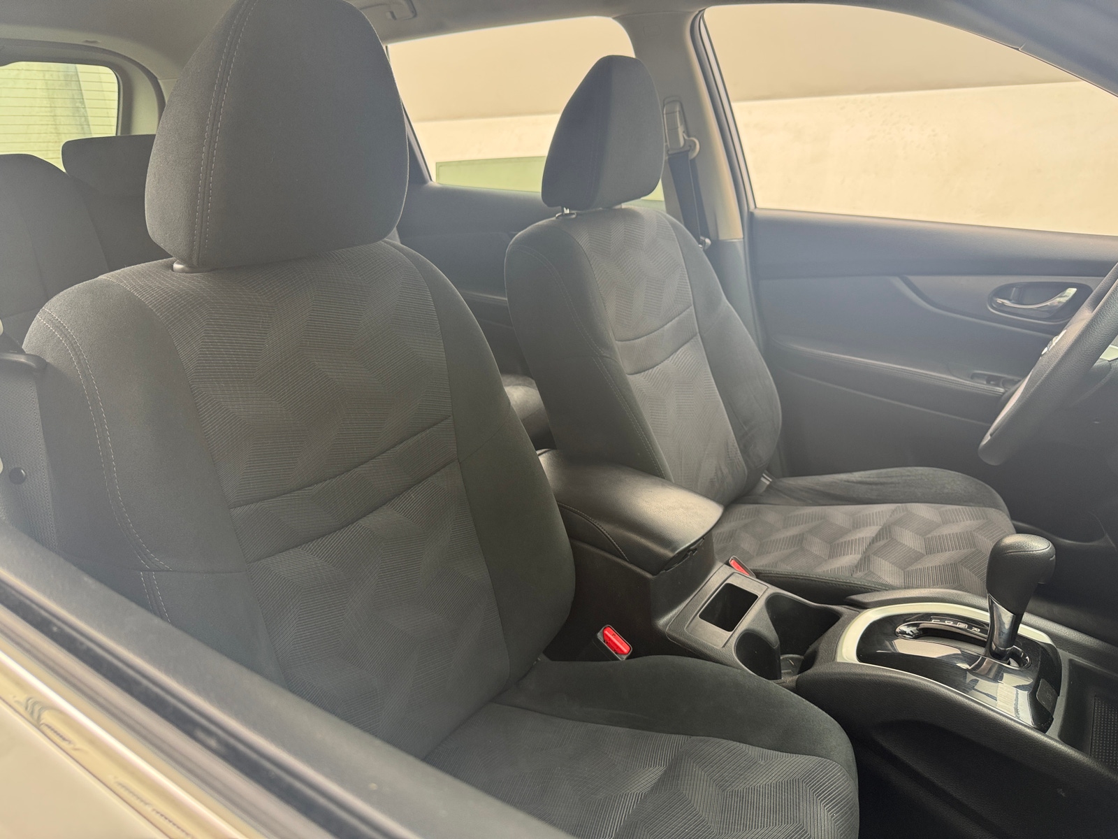 Thumbnail: 2016 Nissan Rogue - 2