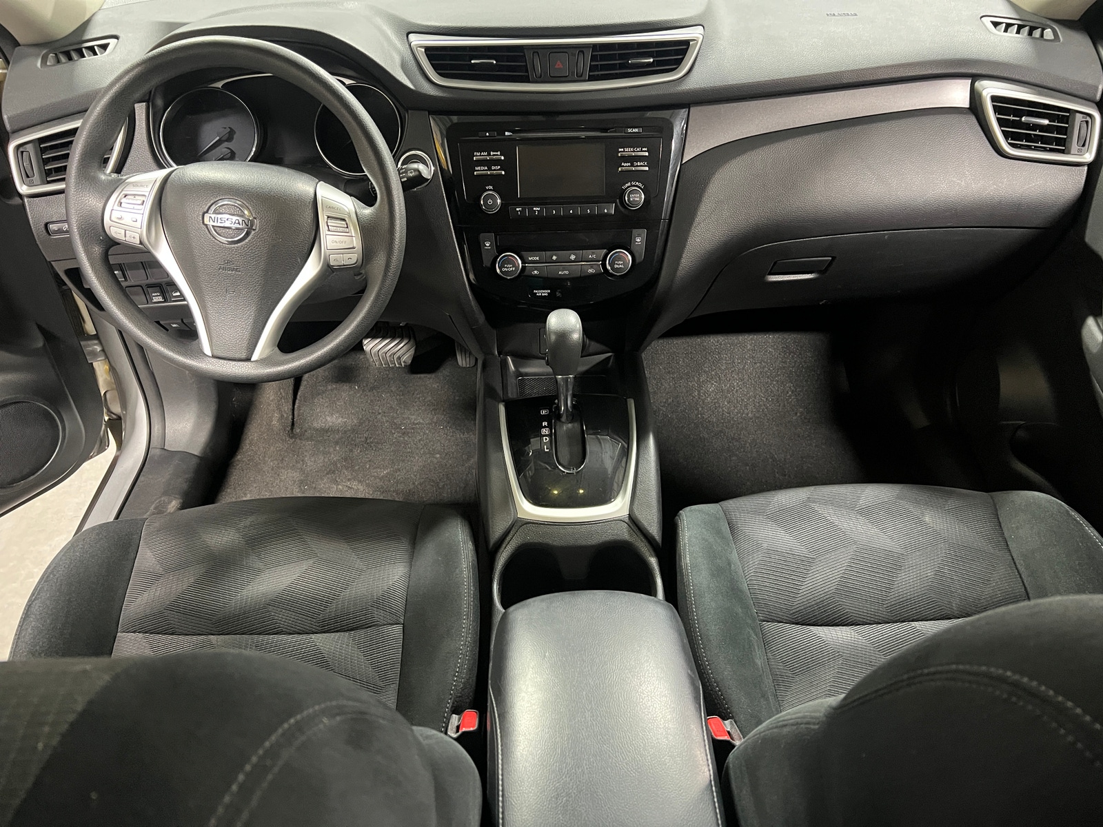 Thumbnail: 2016 Nissan Rogue - 3