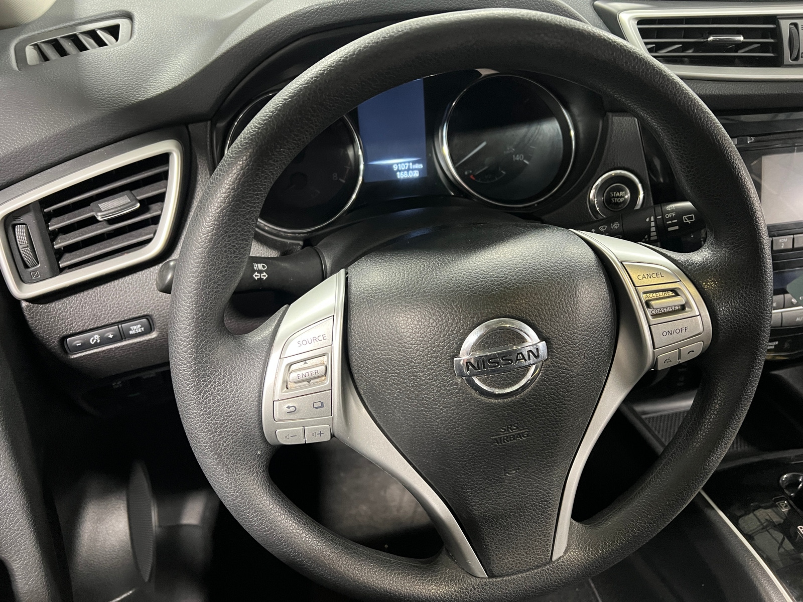 Thumbnail: 2016 Nissan Rogue - 5