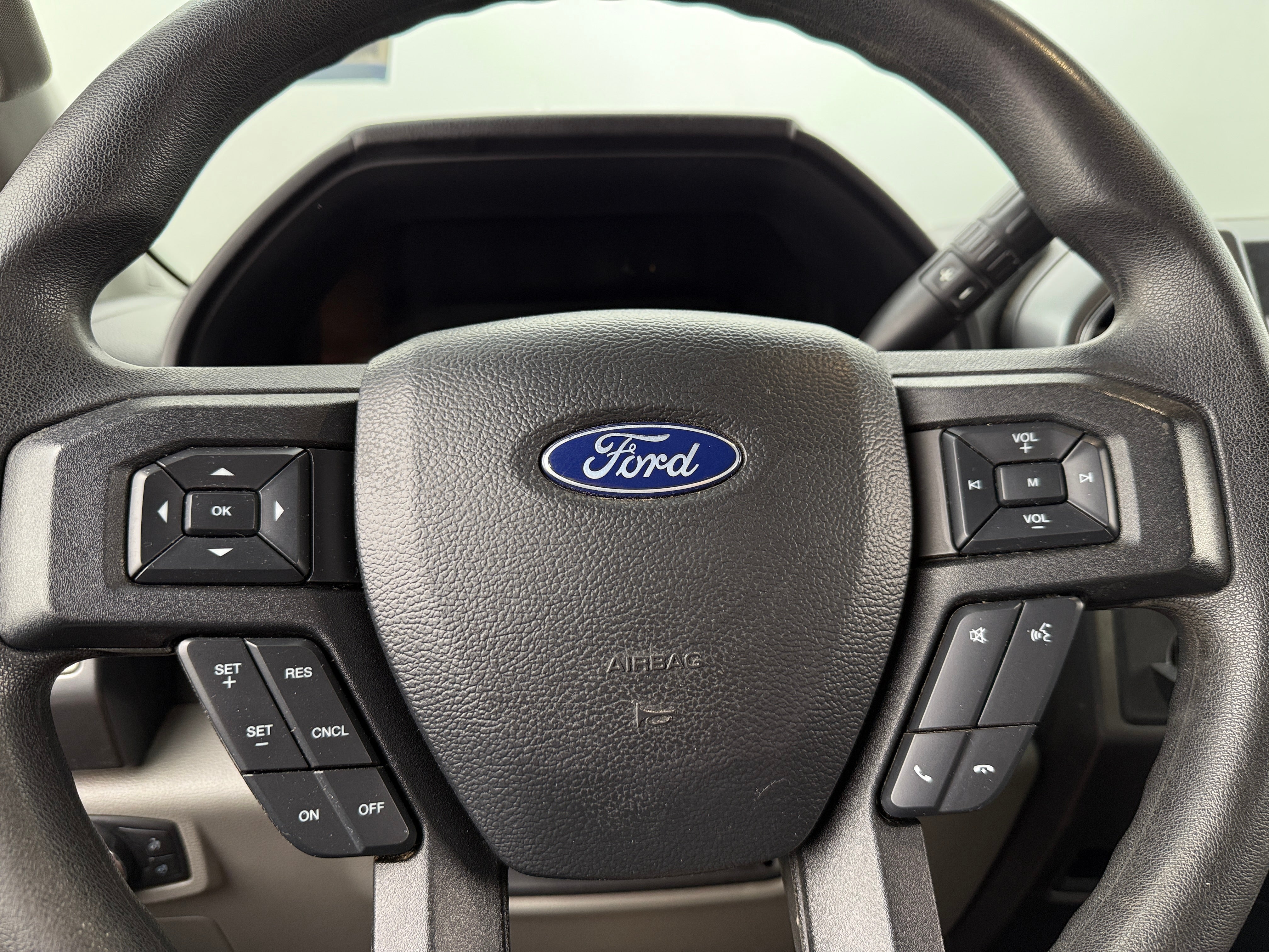 2019 Ford Econoline E-150 5