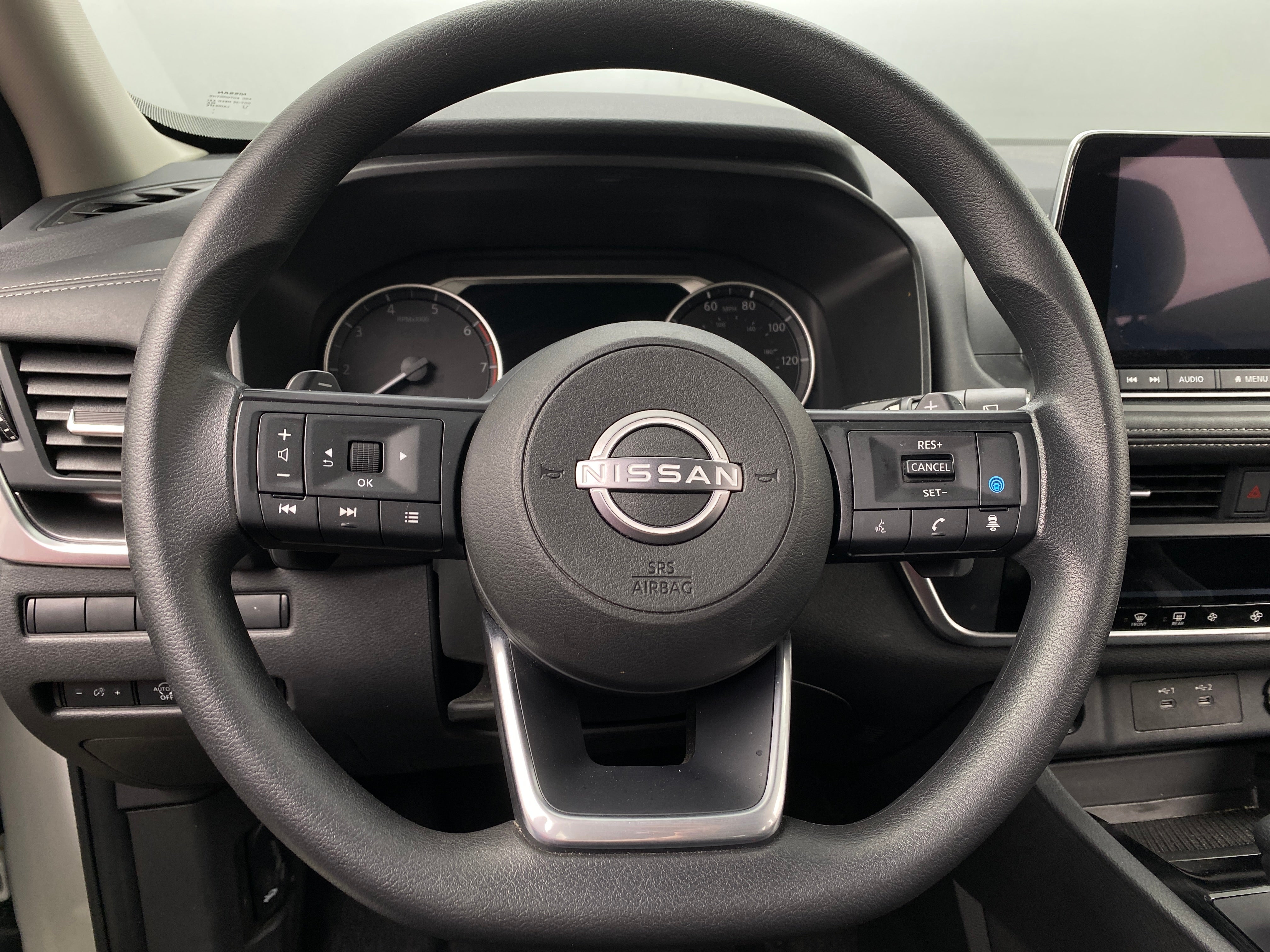 2024 Nissan Rogue SV 5