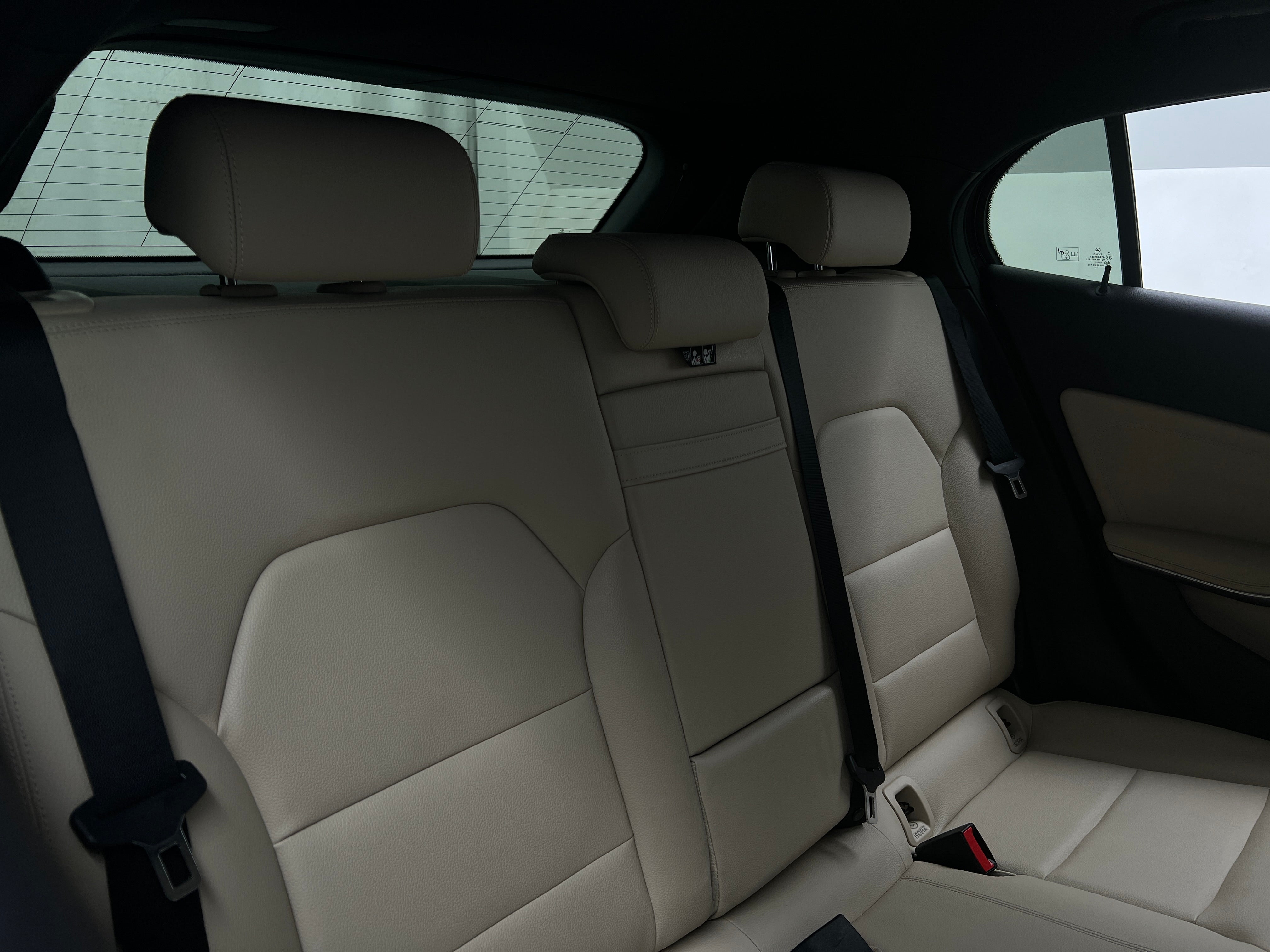 2016 Mercedes-Benz GLA 250 6