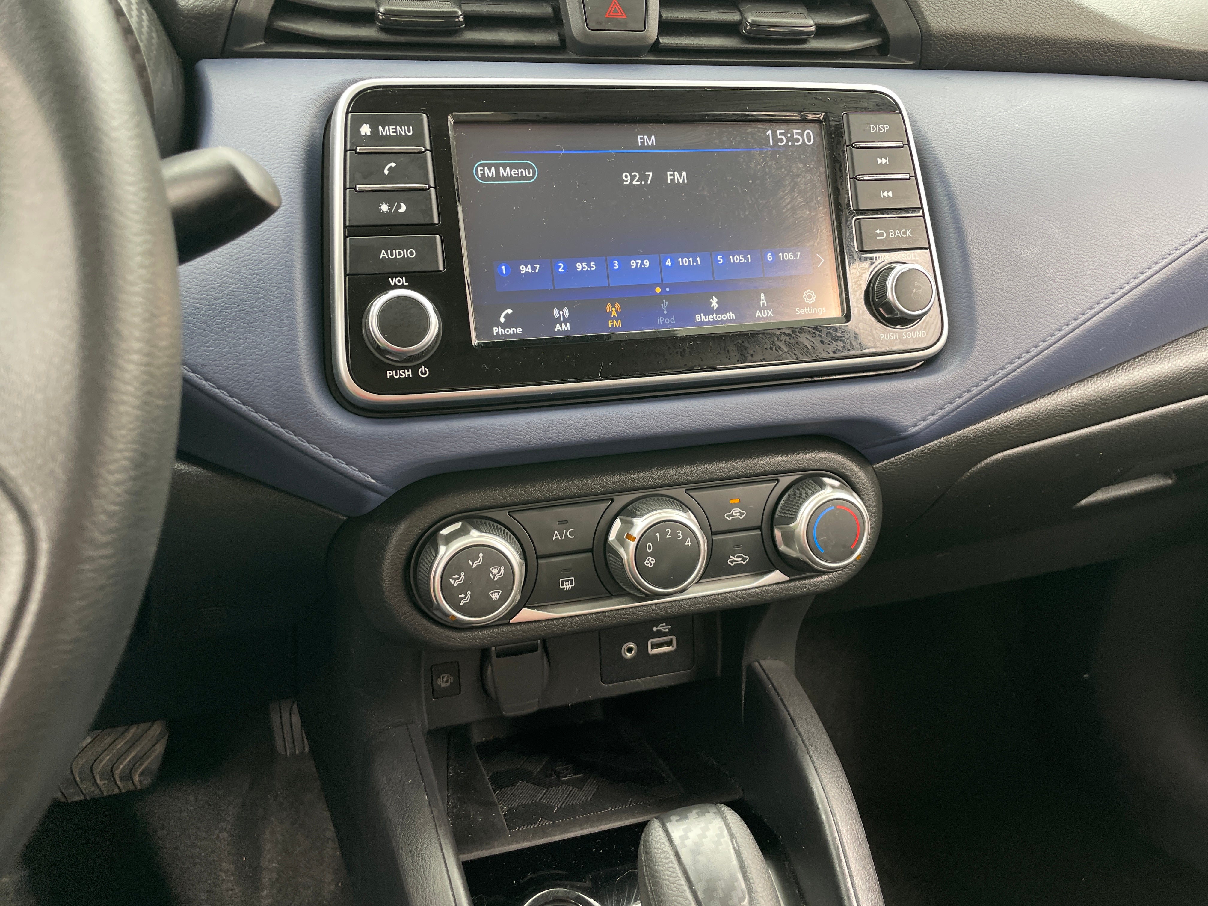 2023 Nissan Versa SV 4