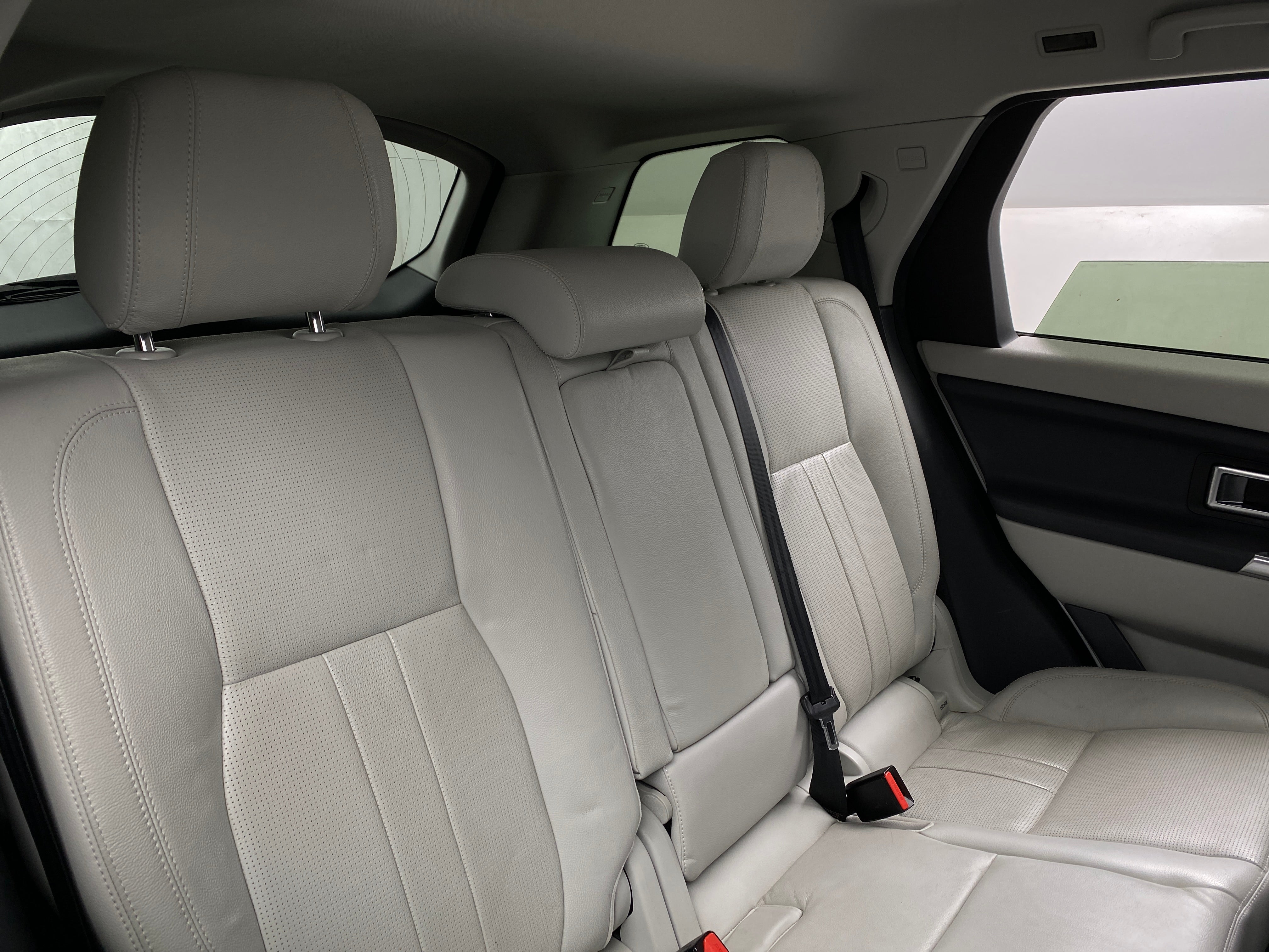 2019 Land Rover Discovery Sport SE 5