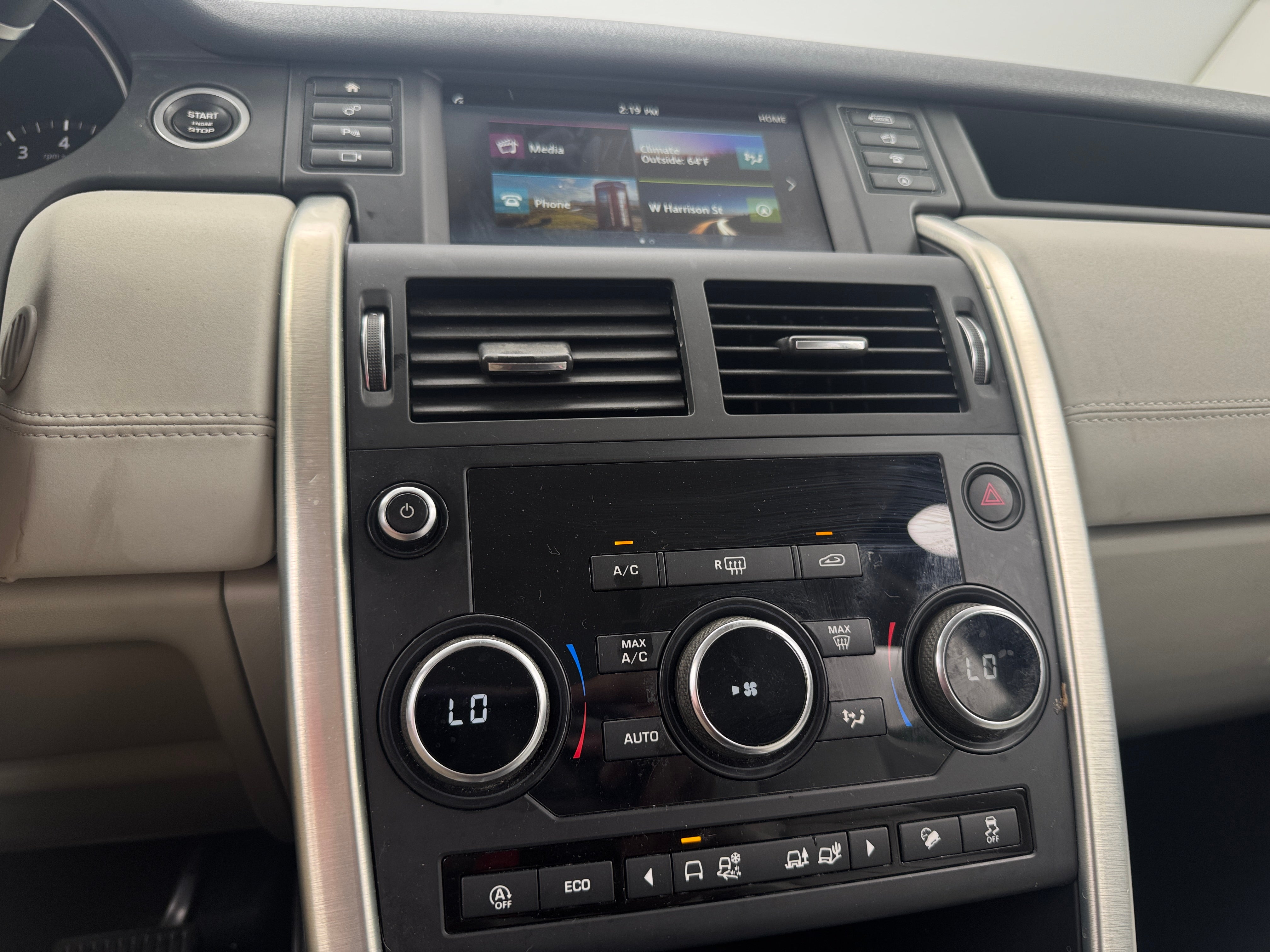 2019 Land Rover Discovery Sport SE 3